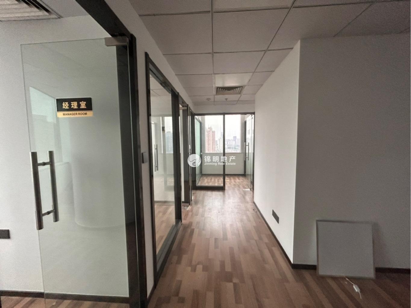 人民广场峻岭广场123平米写字楼出租