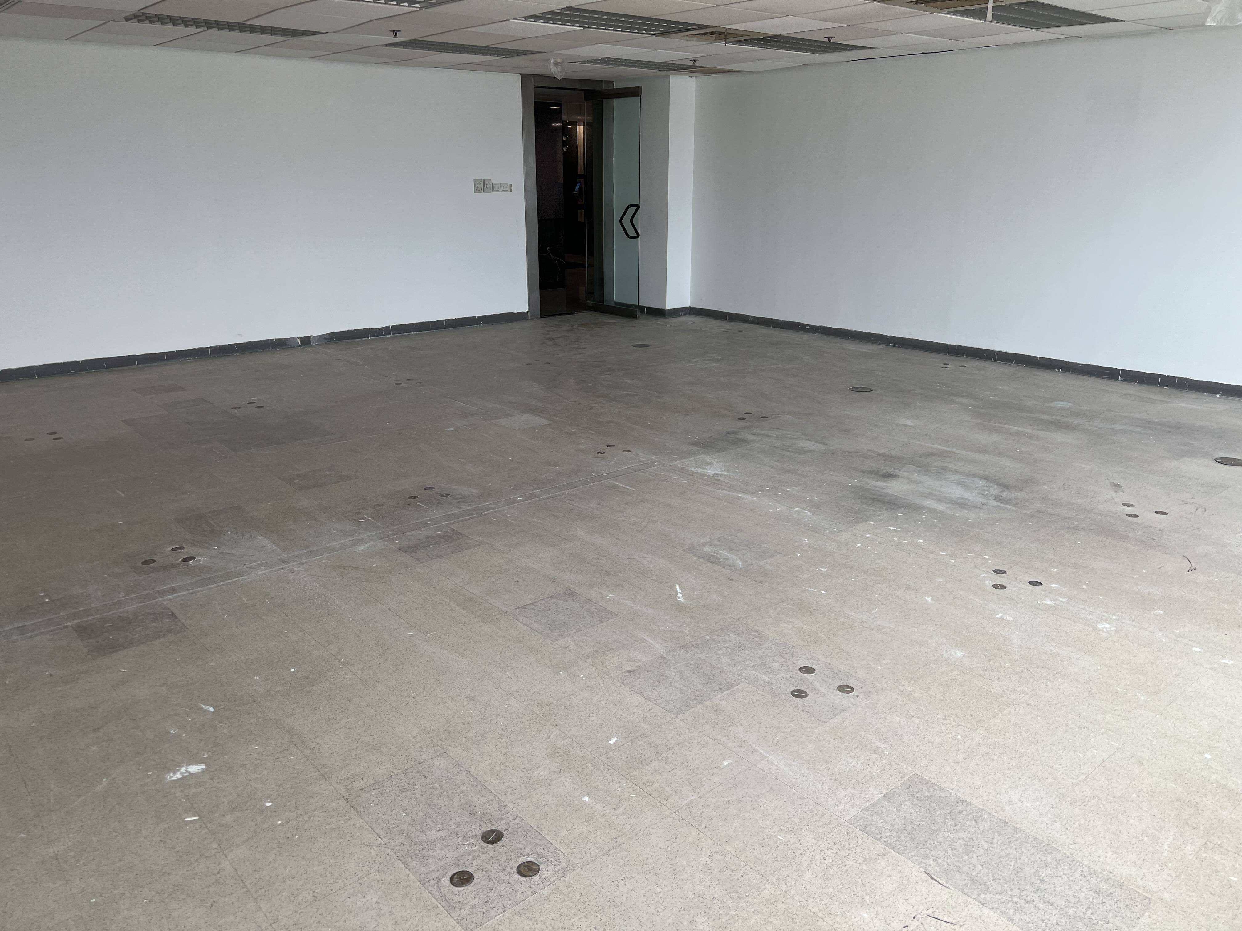 徐家汇兆丰环球大厦98平米写字楼出租