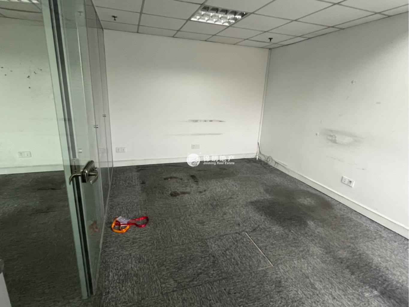 漕河泾光大会展中心90平米写字楼出租