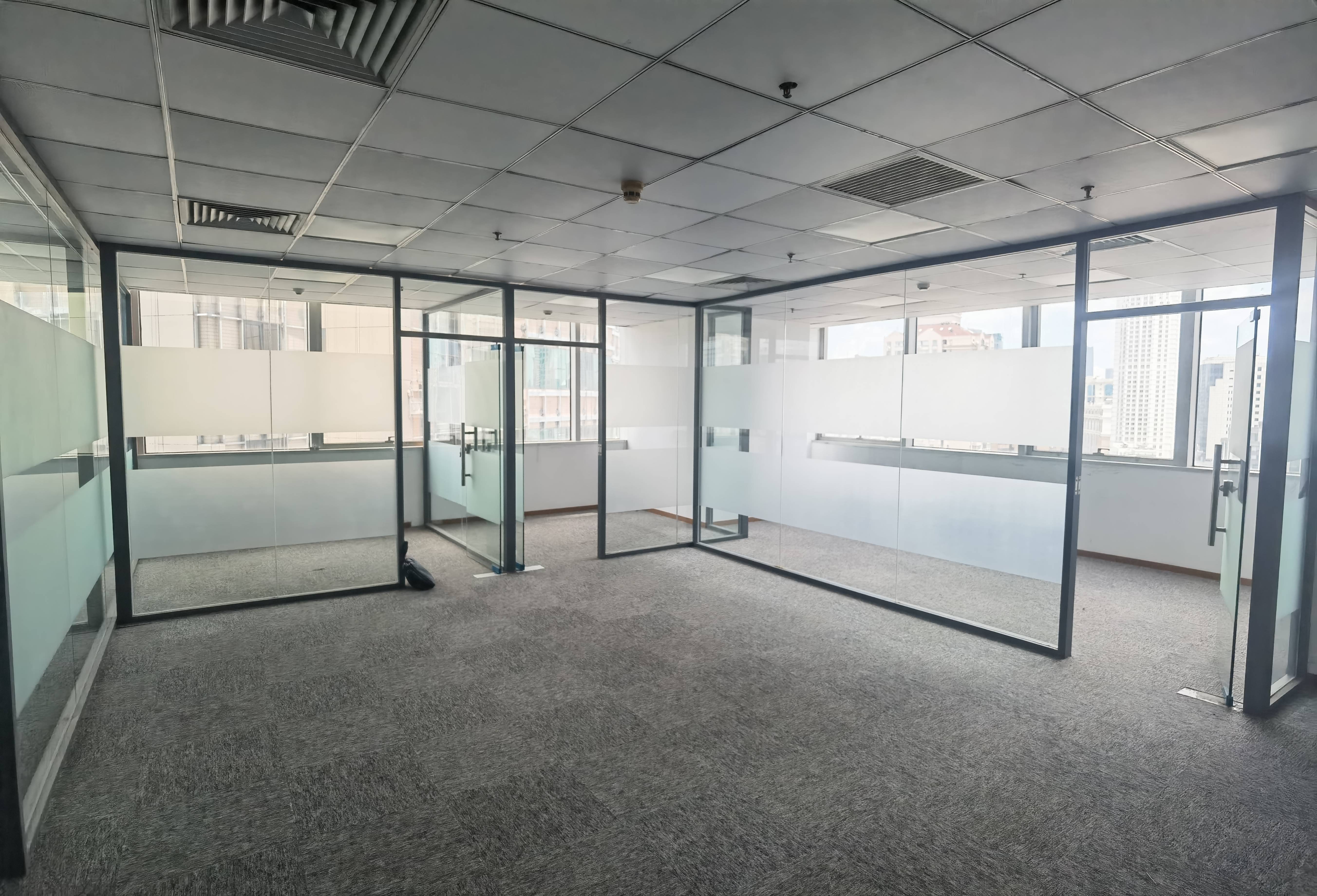 人民广场峻岭广场154平米写字楼出租