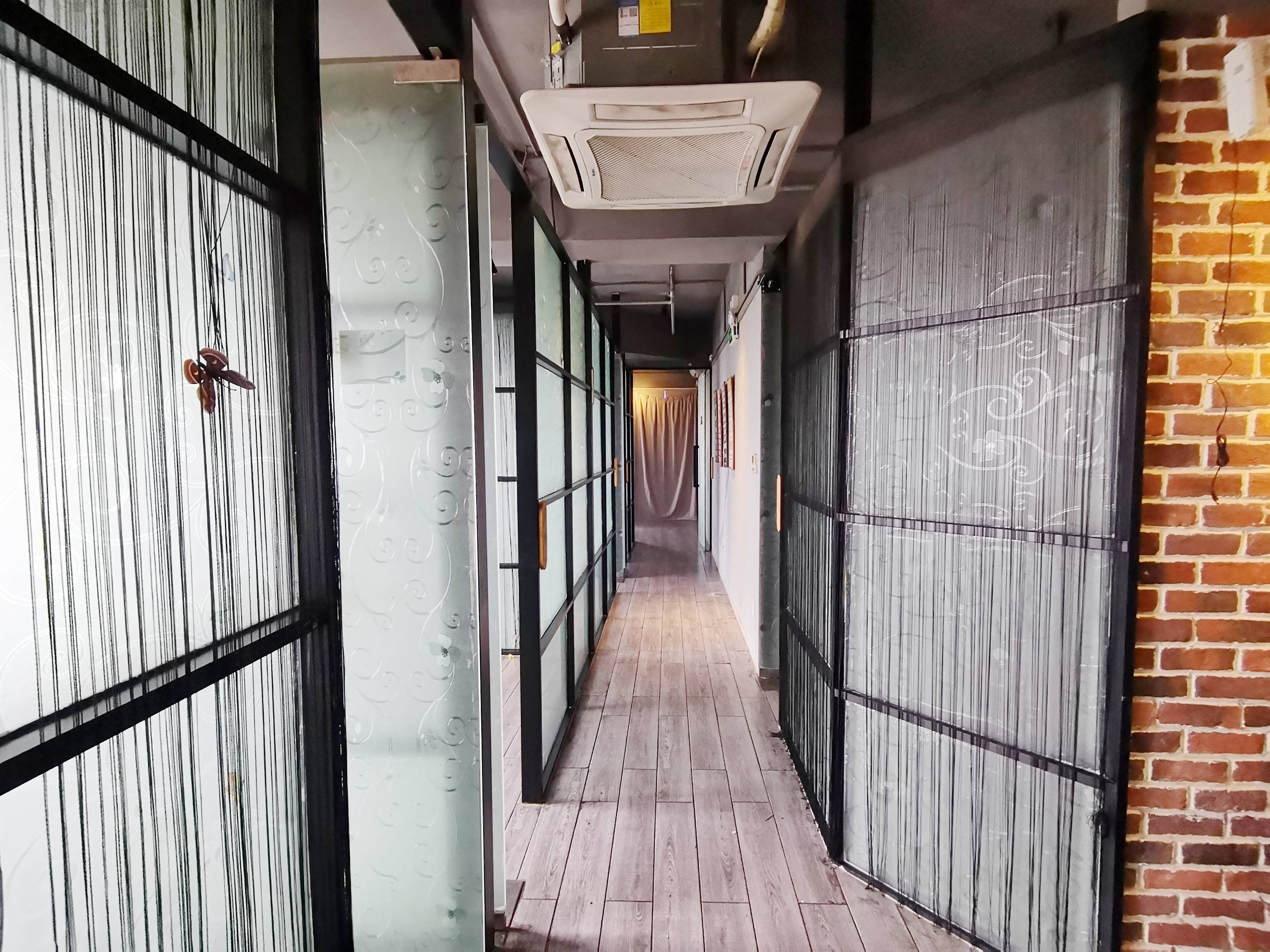 徐家汇汇银广场146平米写字楼出租