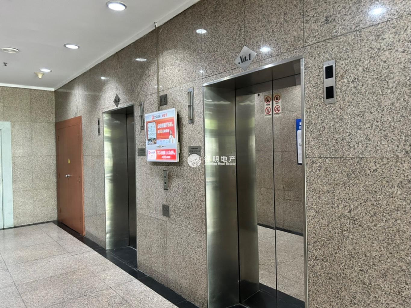 虹桥天虹大楼314平米写字楼出租