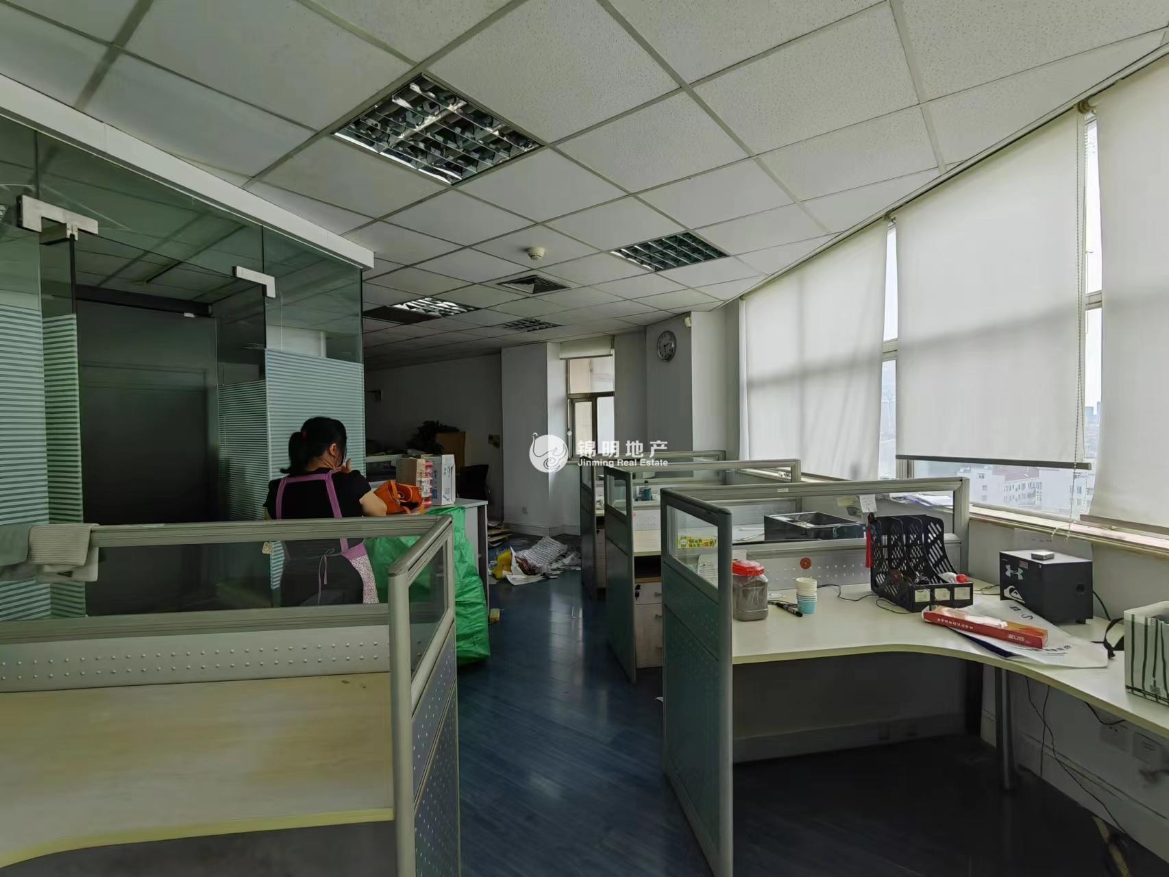 曹杨绿洲广场120平米写字楼出租