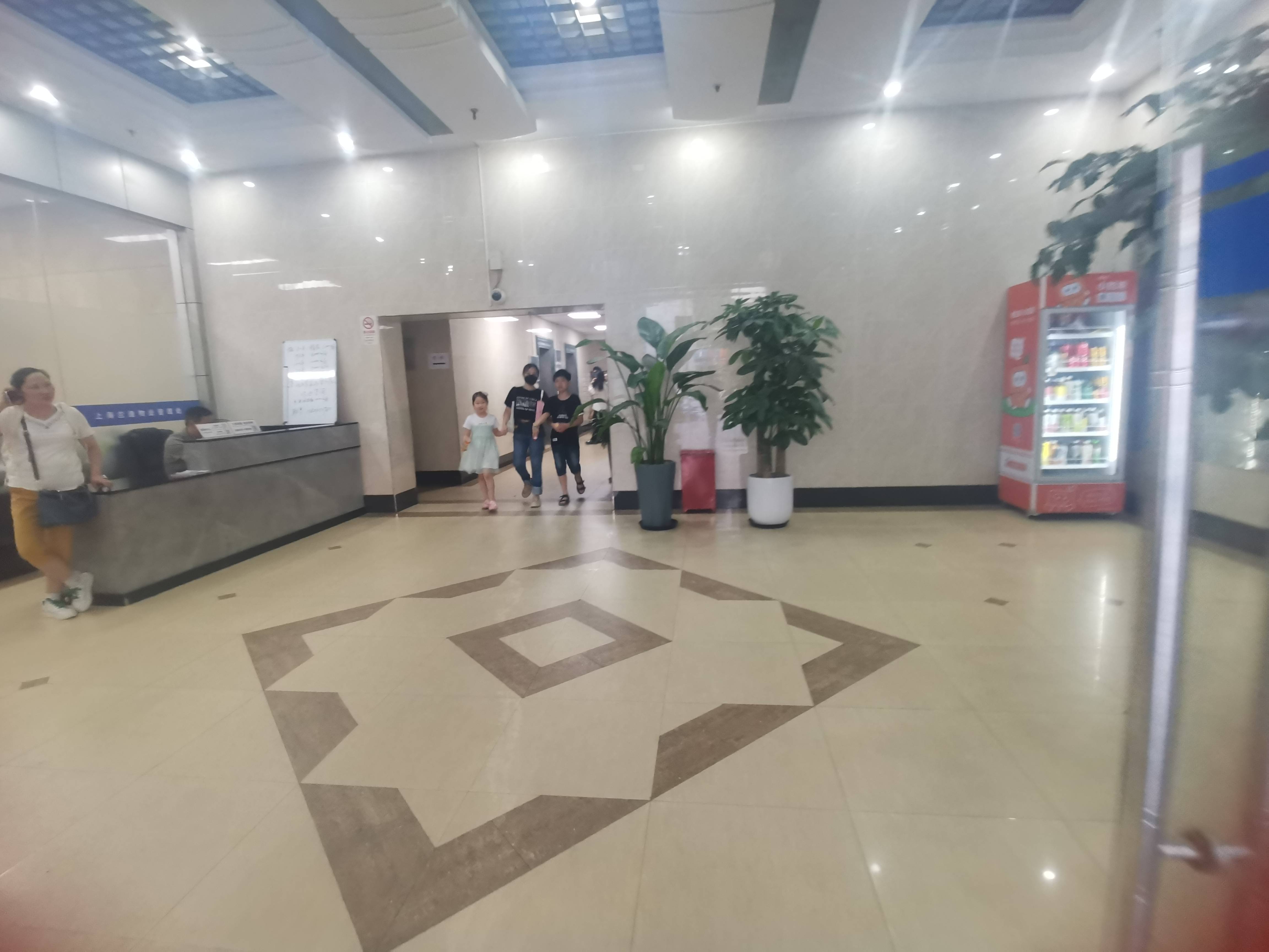 曹杨绿洲广场120平米写字楼出租