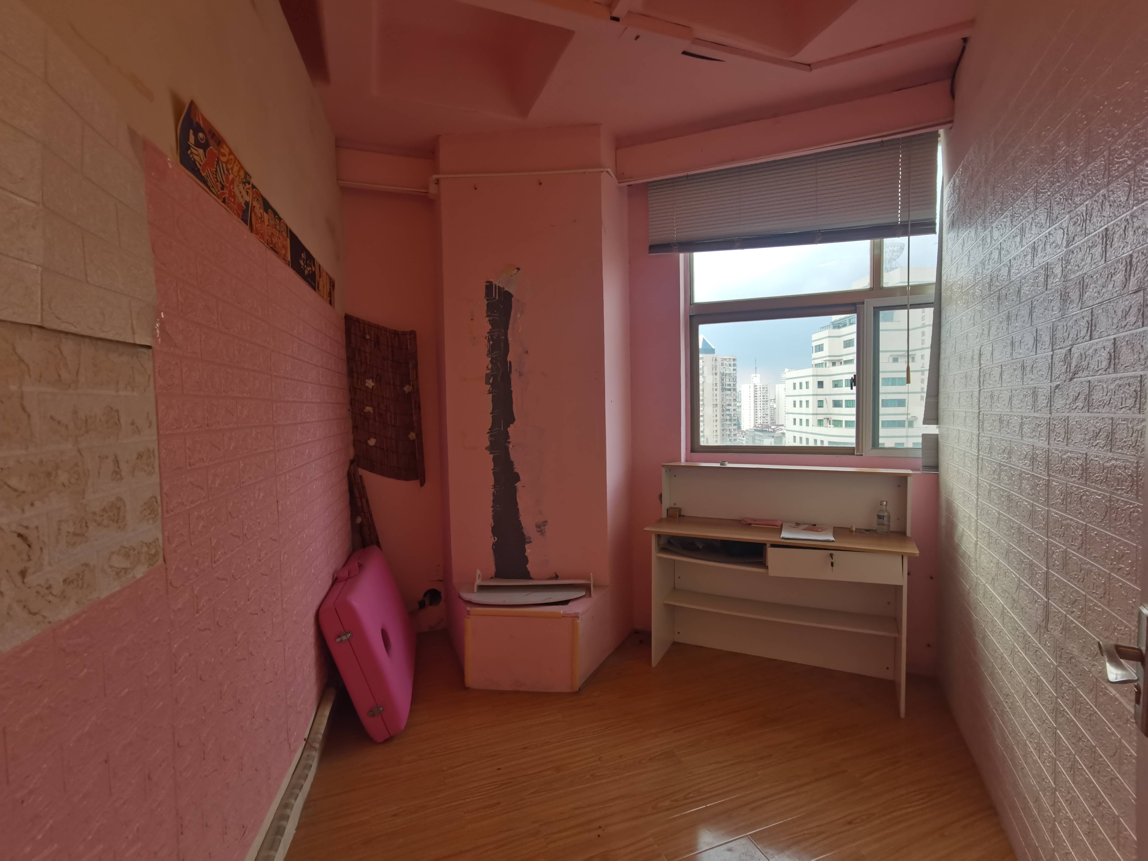 曹杨绿洲广场120平米写字楼出租