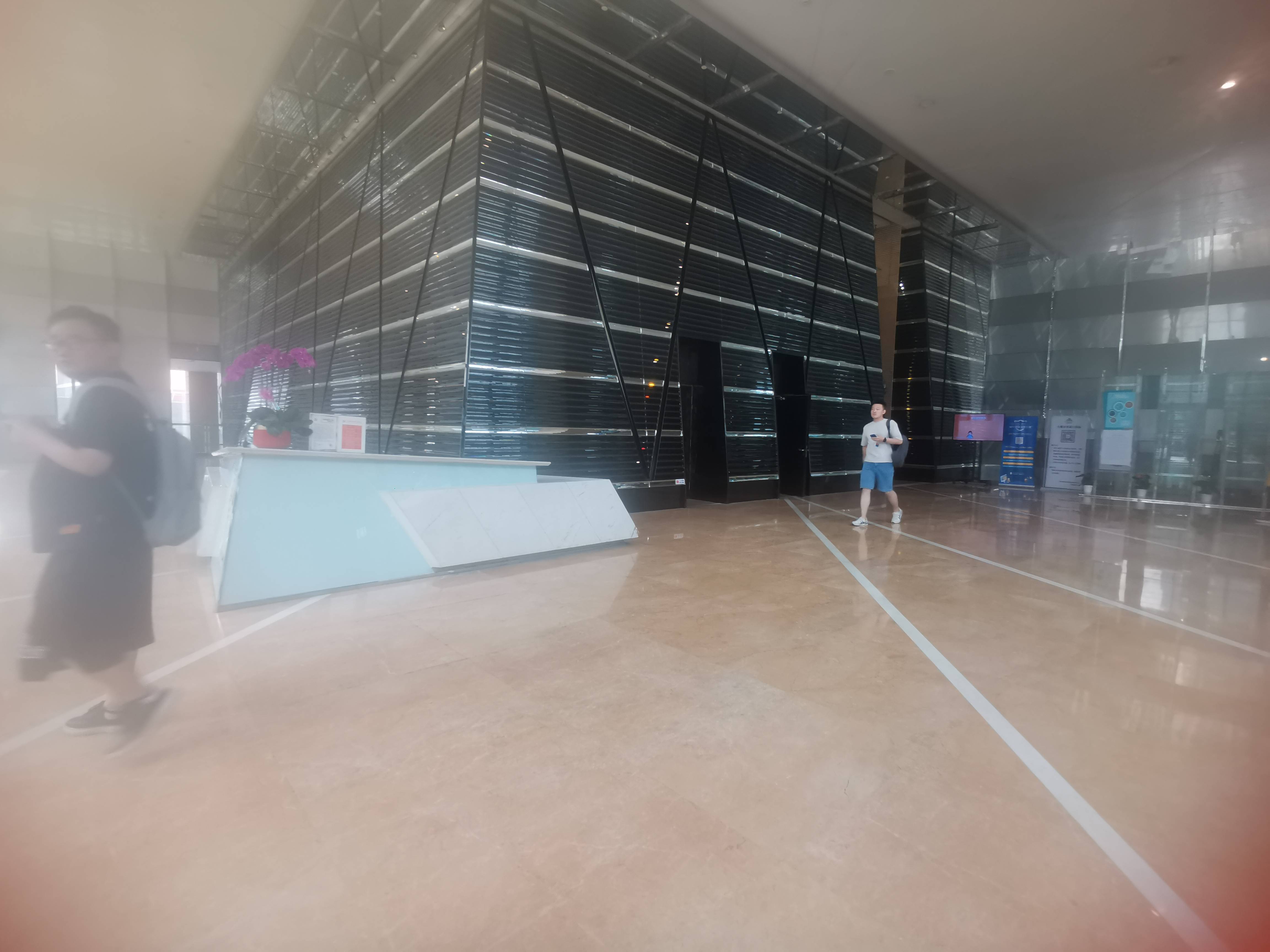 曹杨绿地和创大厦123平米写字楼出租