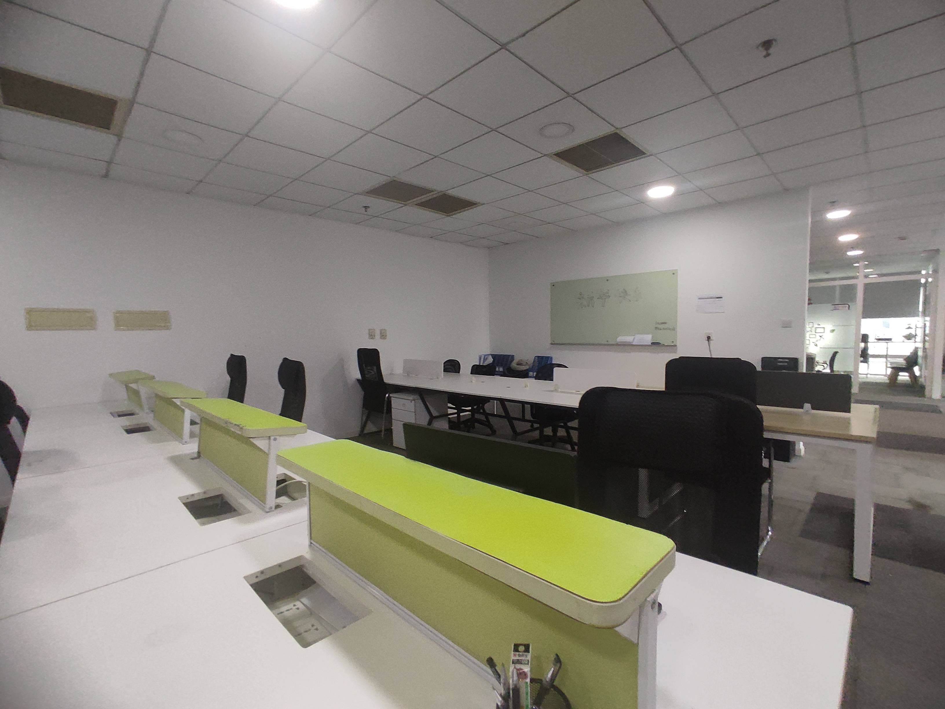 虹桥盛高国际大厦210平米写字楼出租