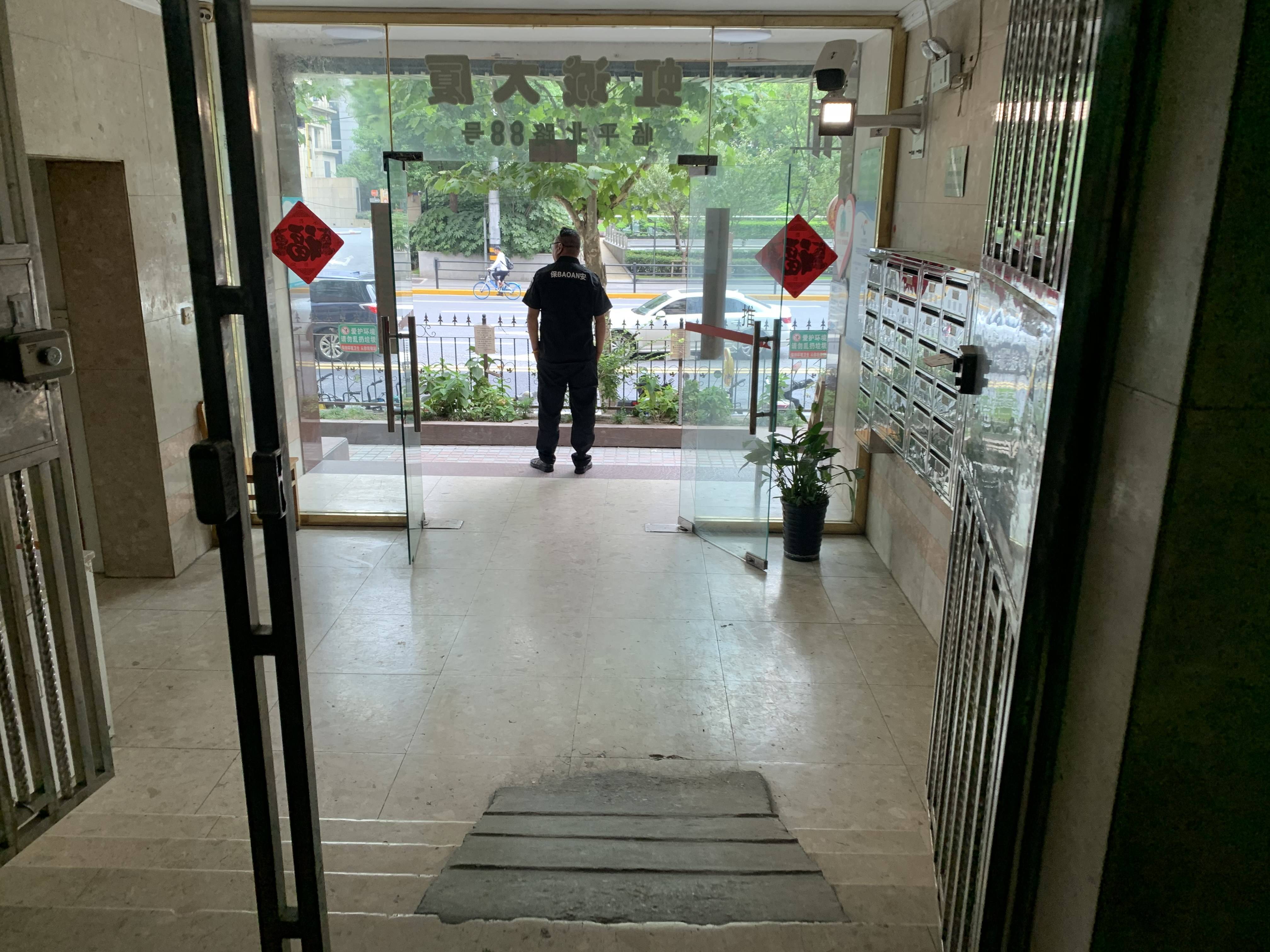 临平路虹诚大厦128平米写字楼出租