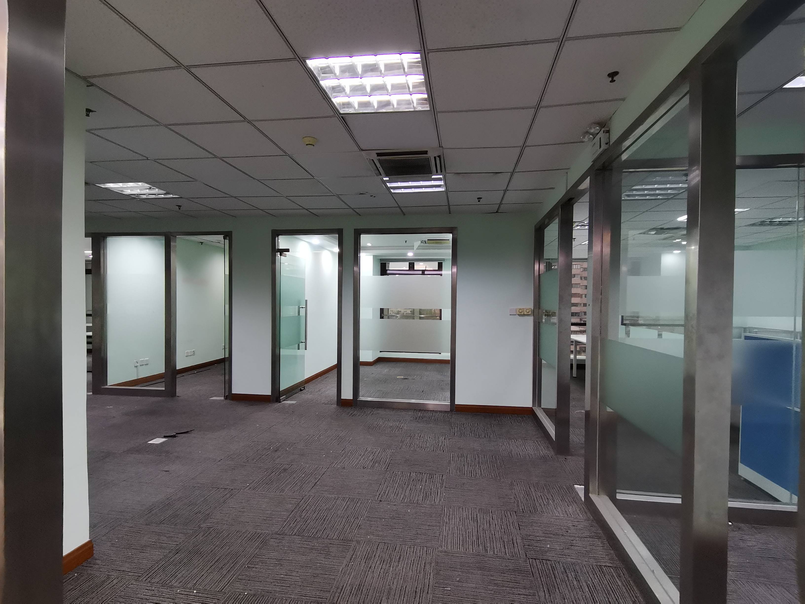 徐家汇均瑶国际广场356平米写字楼出租