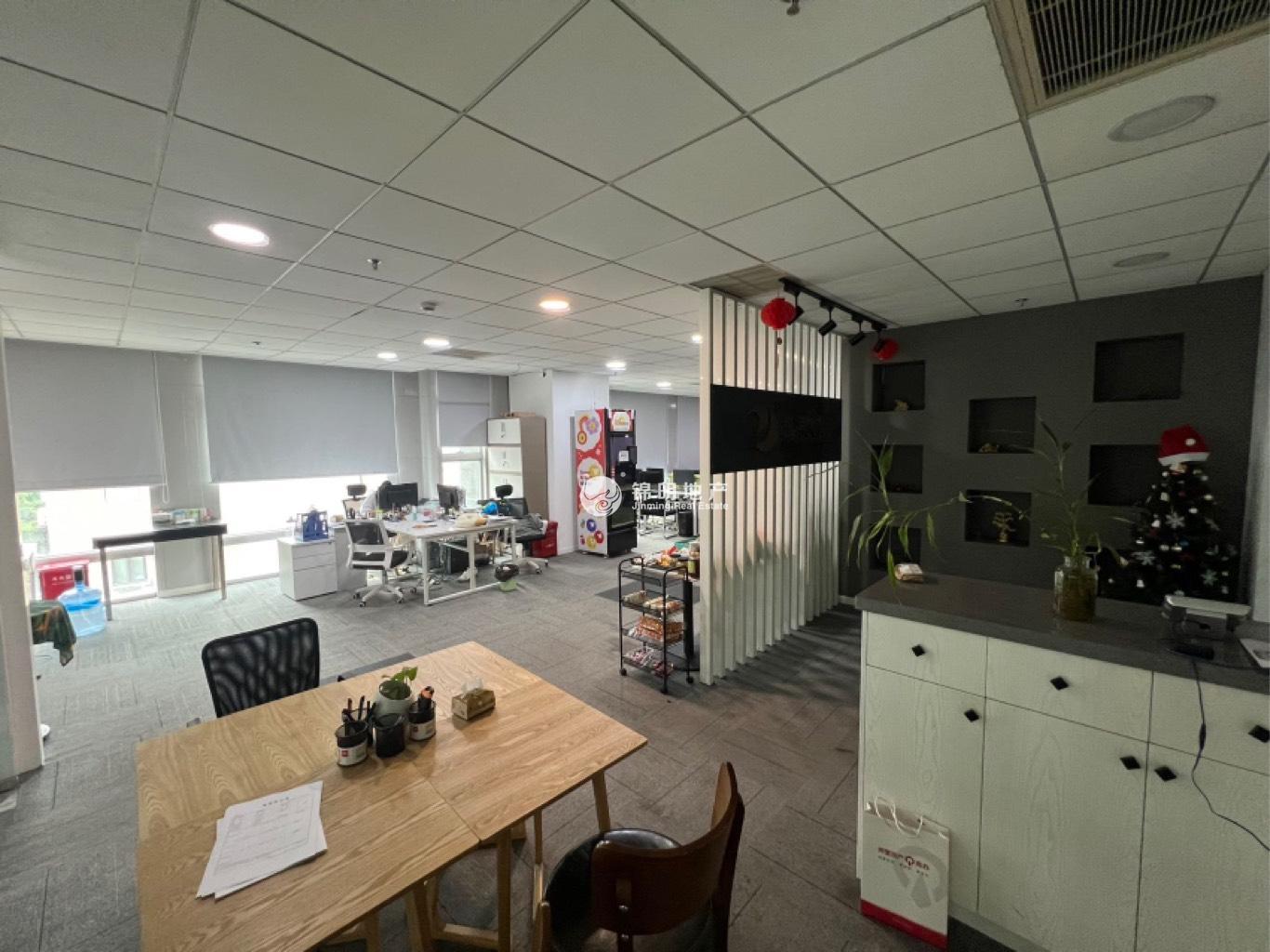 虹桥盛高国际大厦210平米写字楼出租