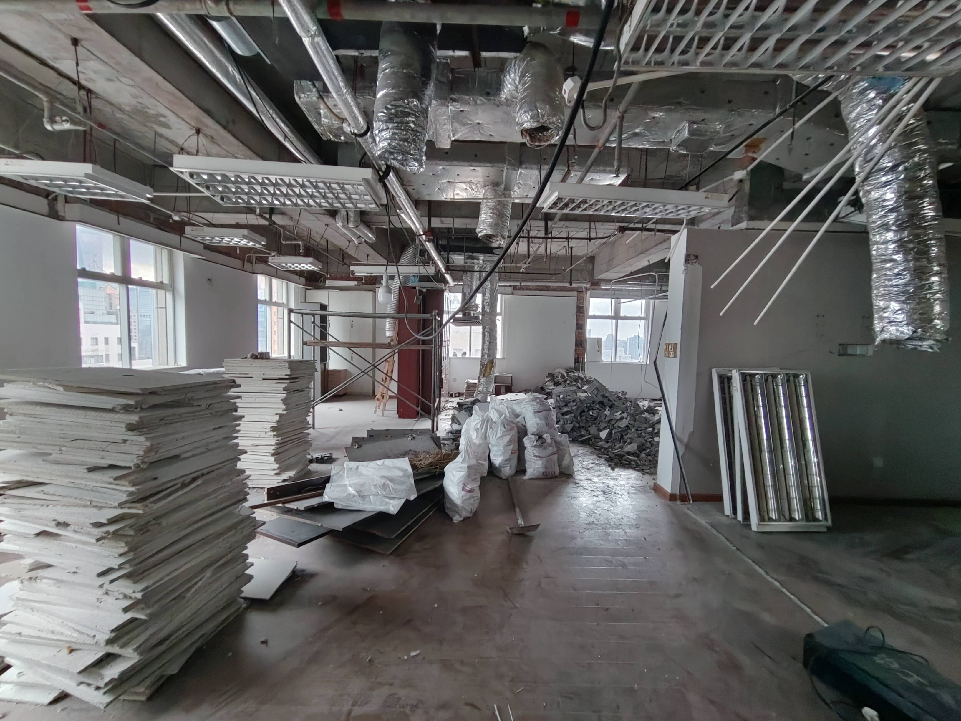 潍坊东方国际科技大厦209平米写字楼出租