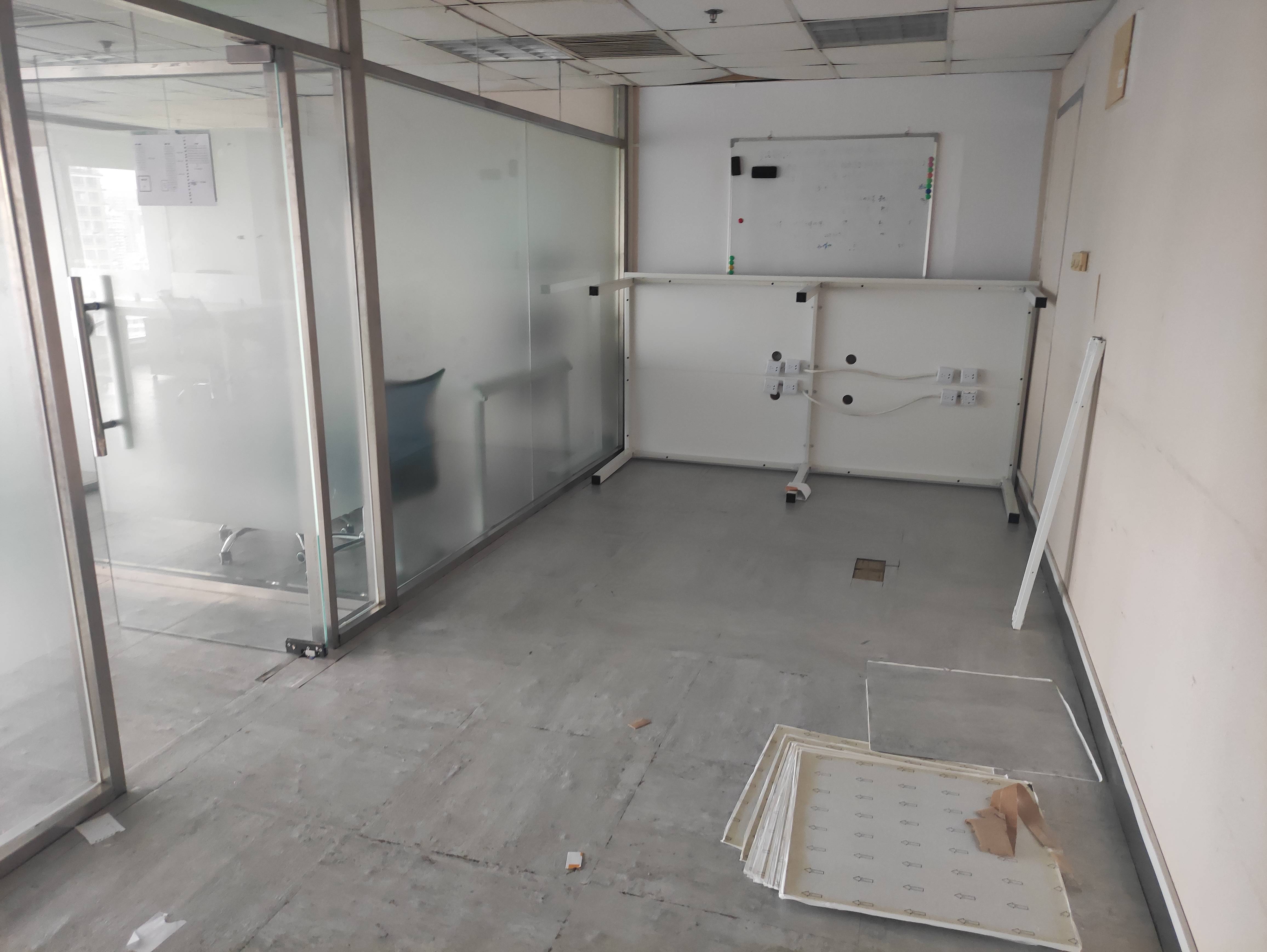 人民广场科技京城大厦126平米写字楼出租