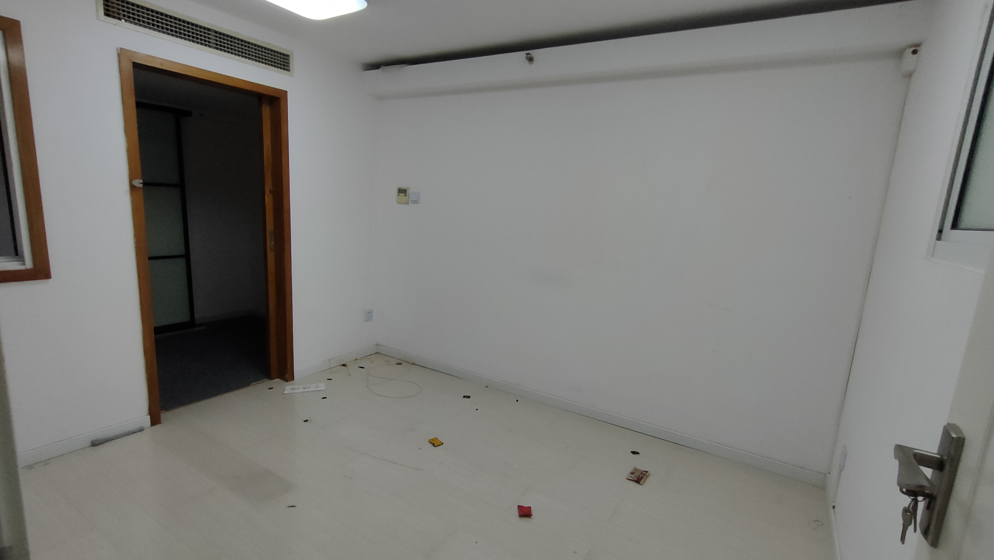 长寿路圣天地商务楼57平米写字楼出租