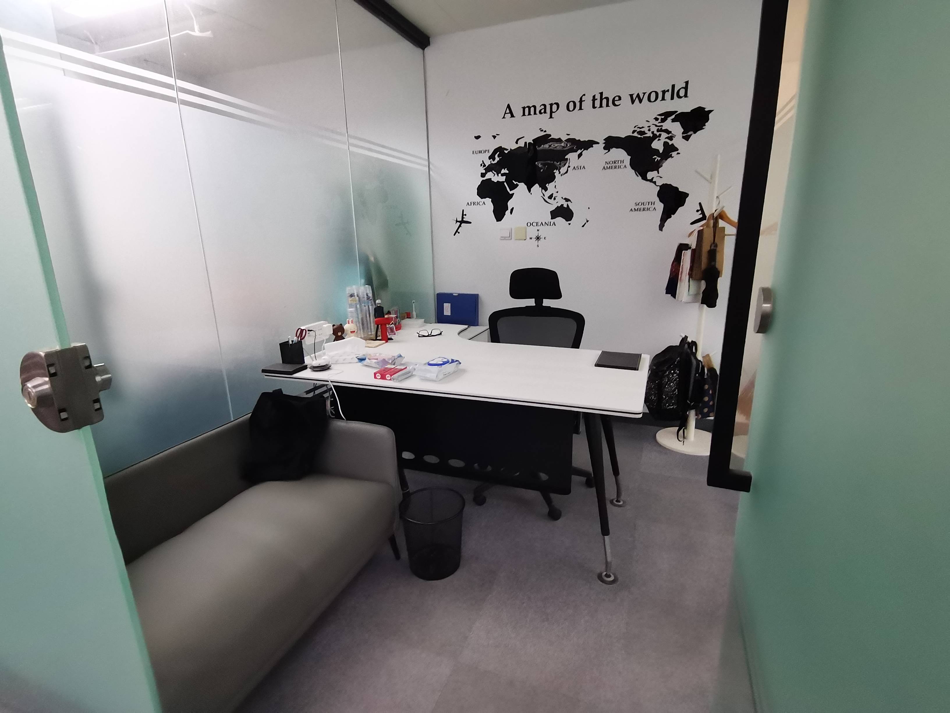 龙华绿地汇中心145平米写字楼出租