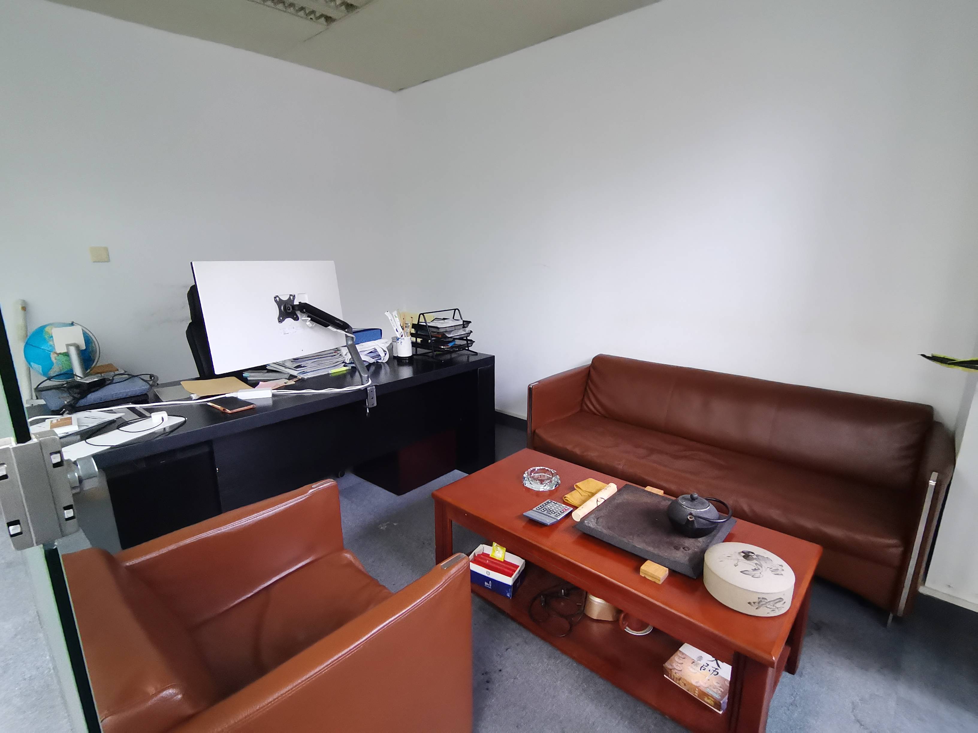 龙华绿地汇中心145平米写字楼出租