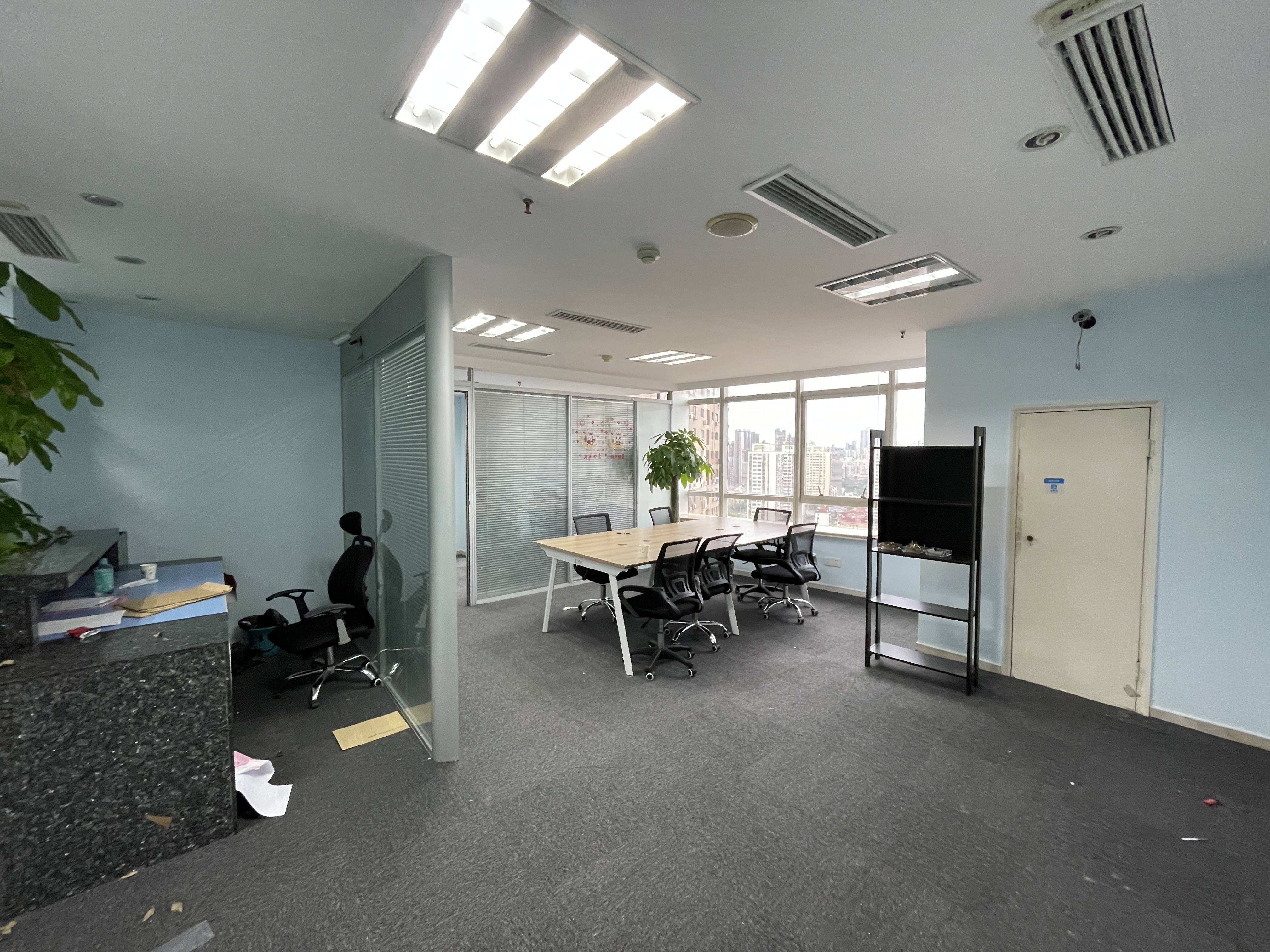 曹杨绿地科创大厦89平米写字楼出租