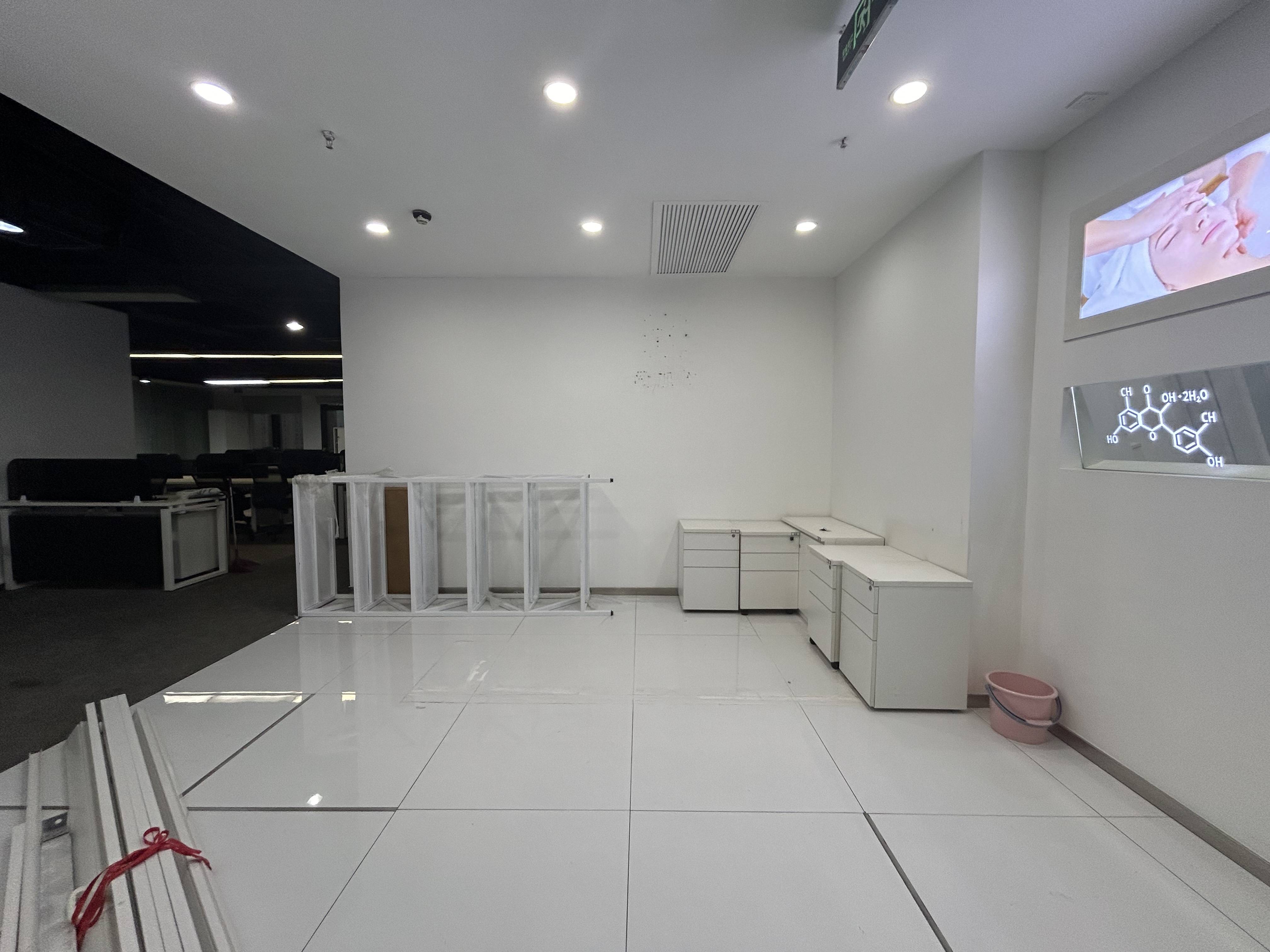 徐家汇均瑶国际广场355平米写字楼出租