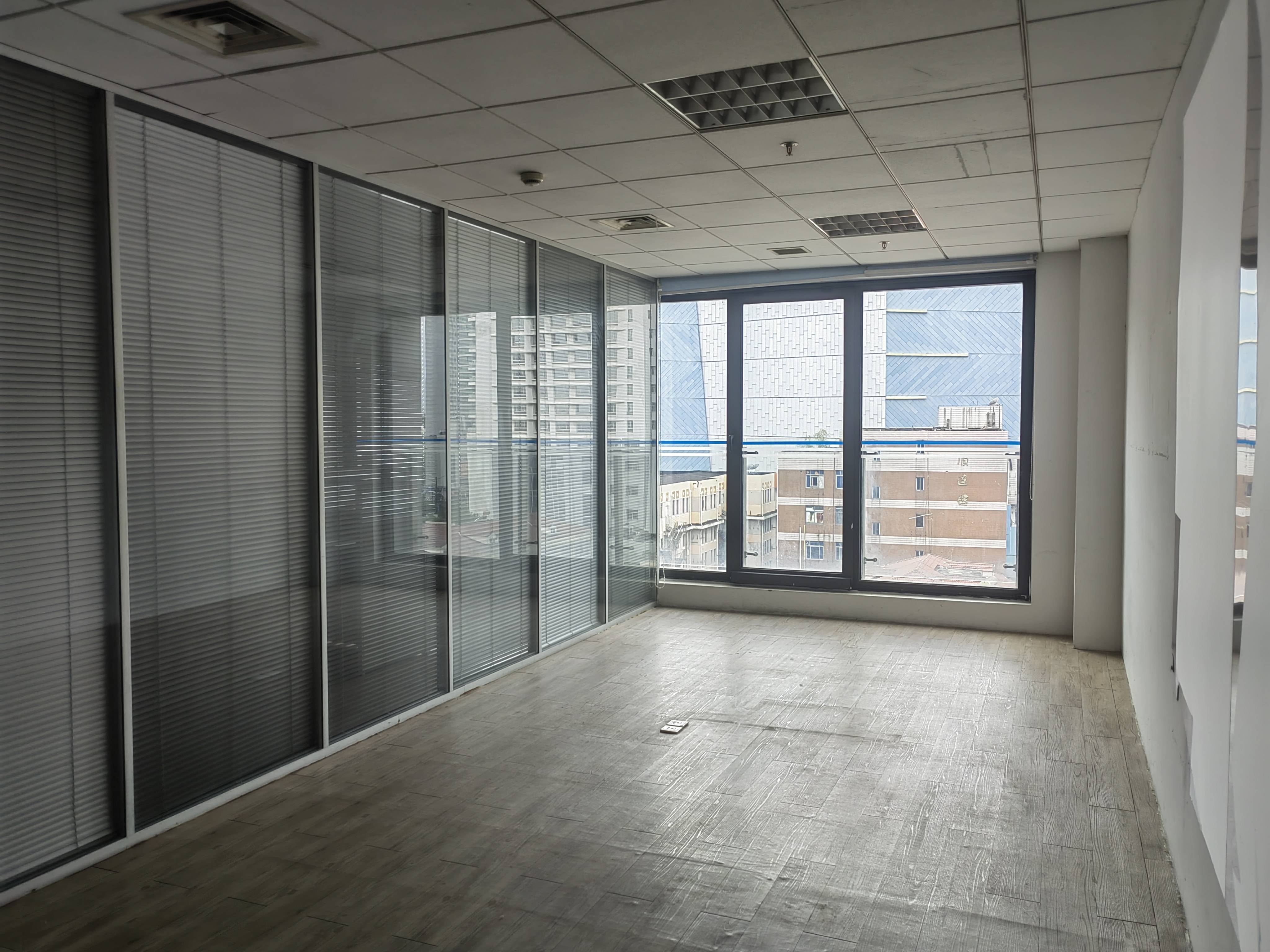 五角场五角丰达商务广场113平米写字楼出租