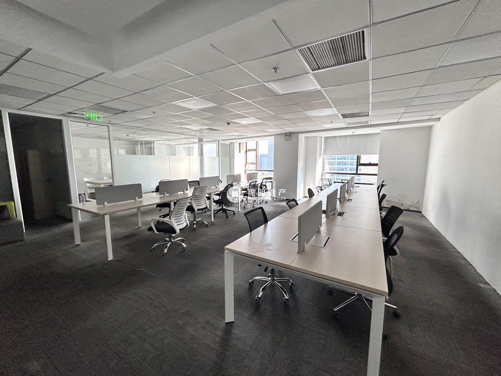龙华绿地汇中心198平米写字楼出租
