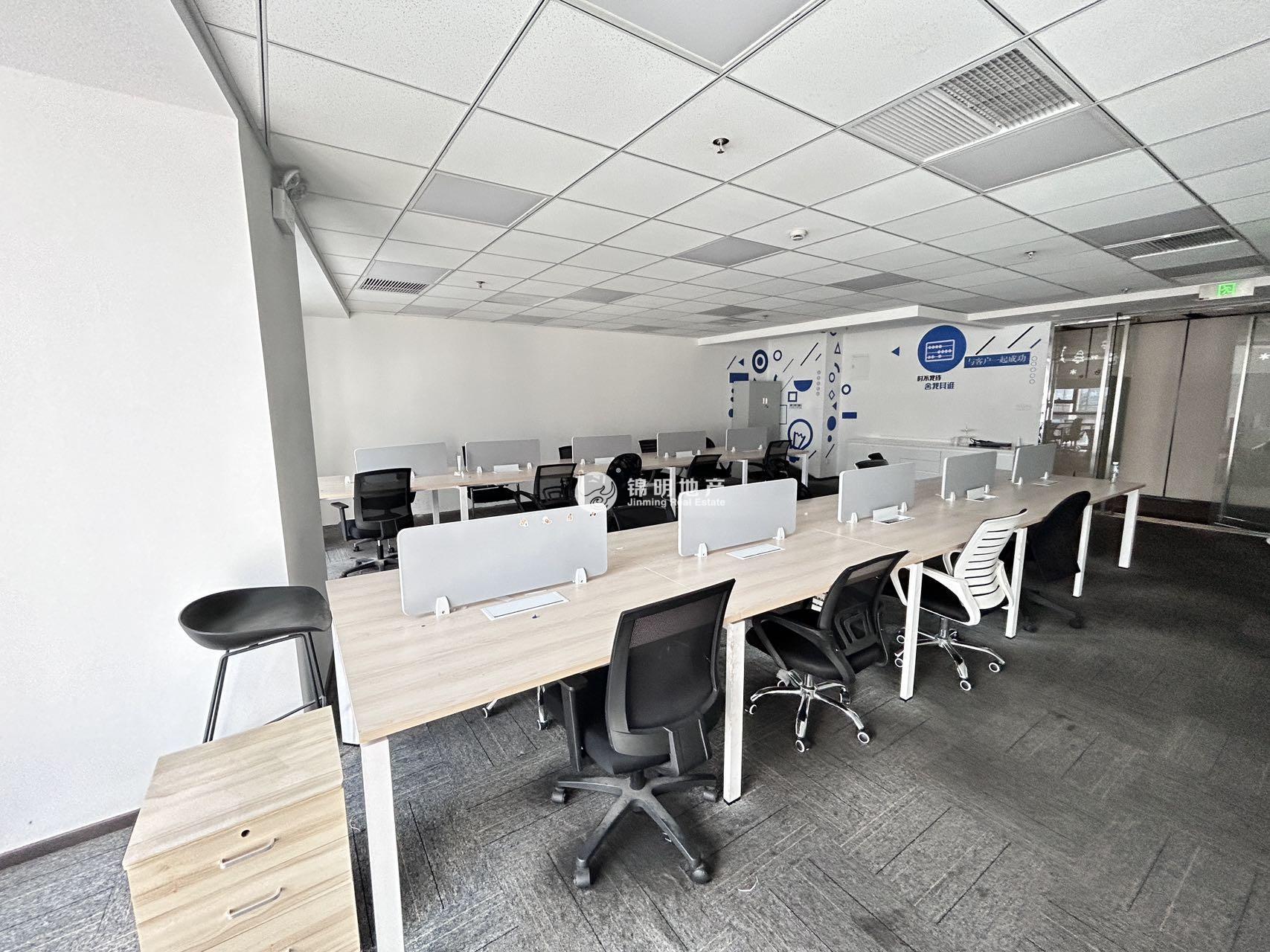 龙华绿地汇中心198平米写字楼出租