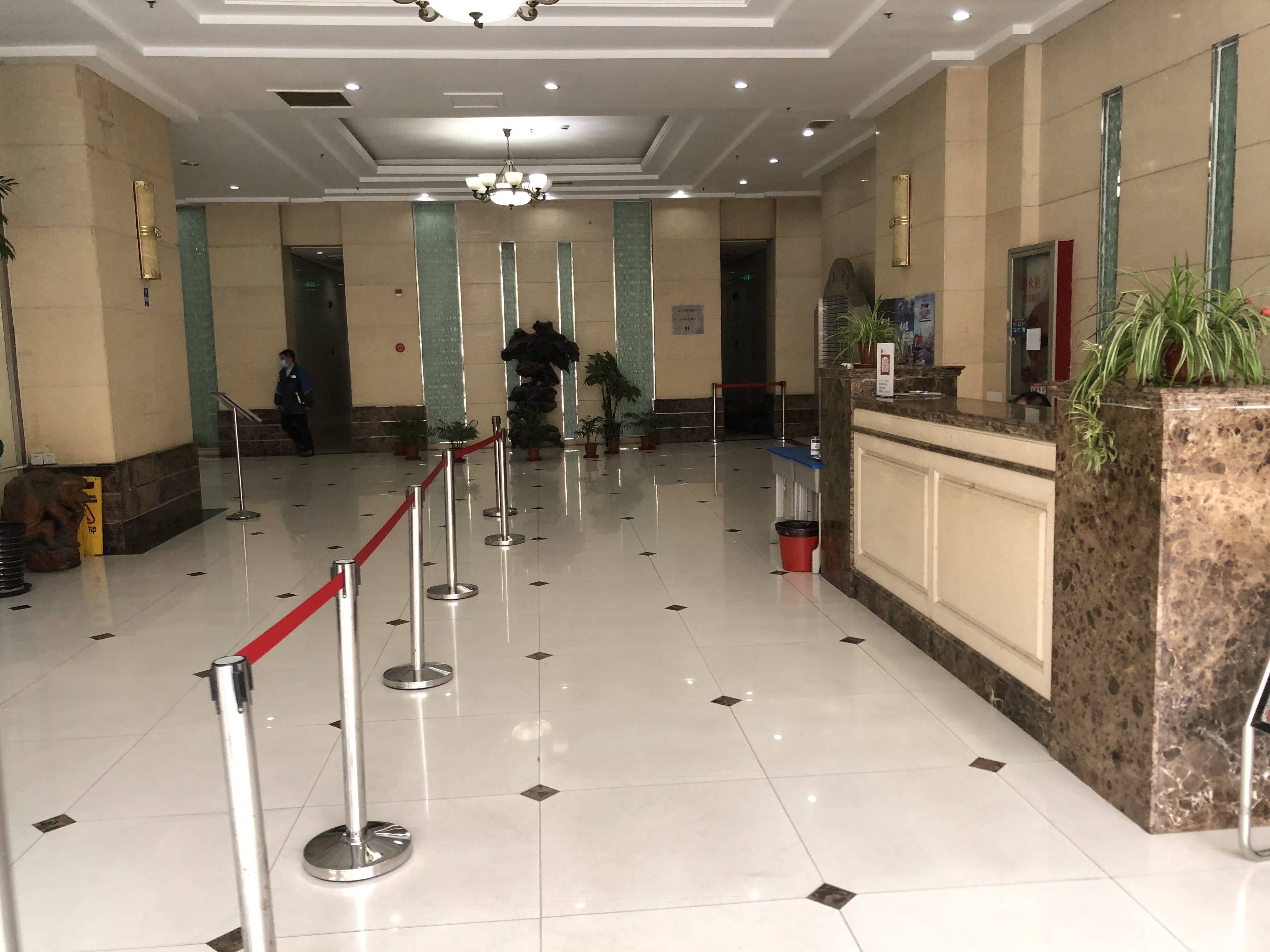 老西门万事利大厦105平米写字楼出租
