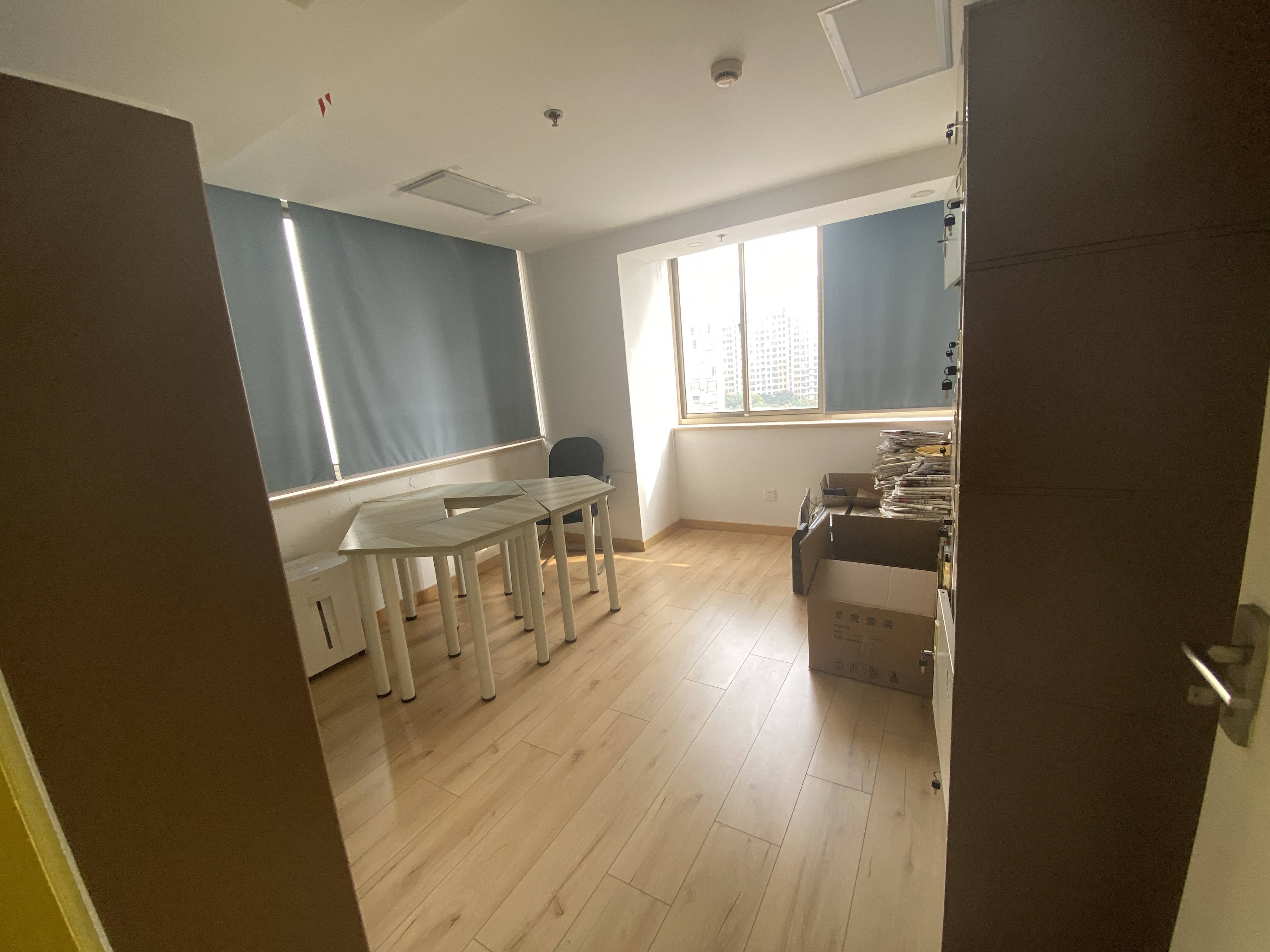 老西门万事利大厦101平米写字楼出租