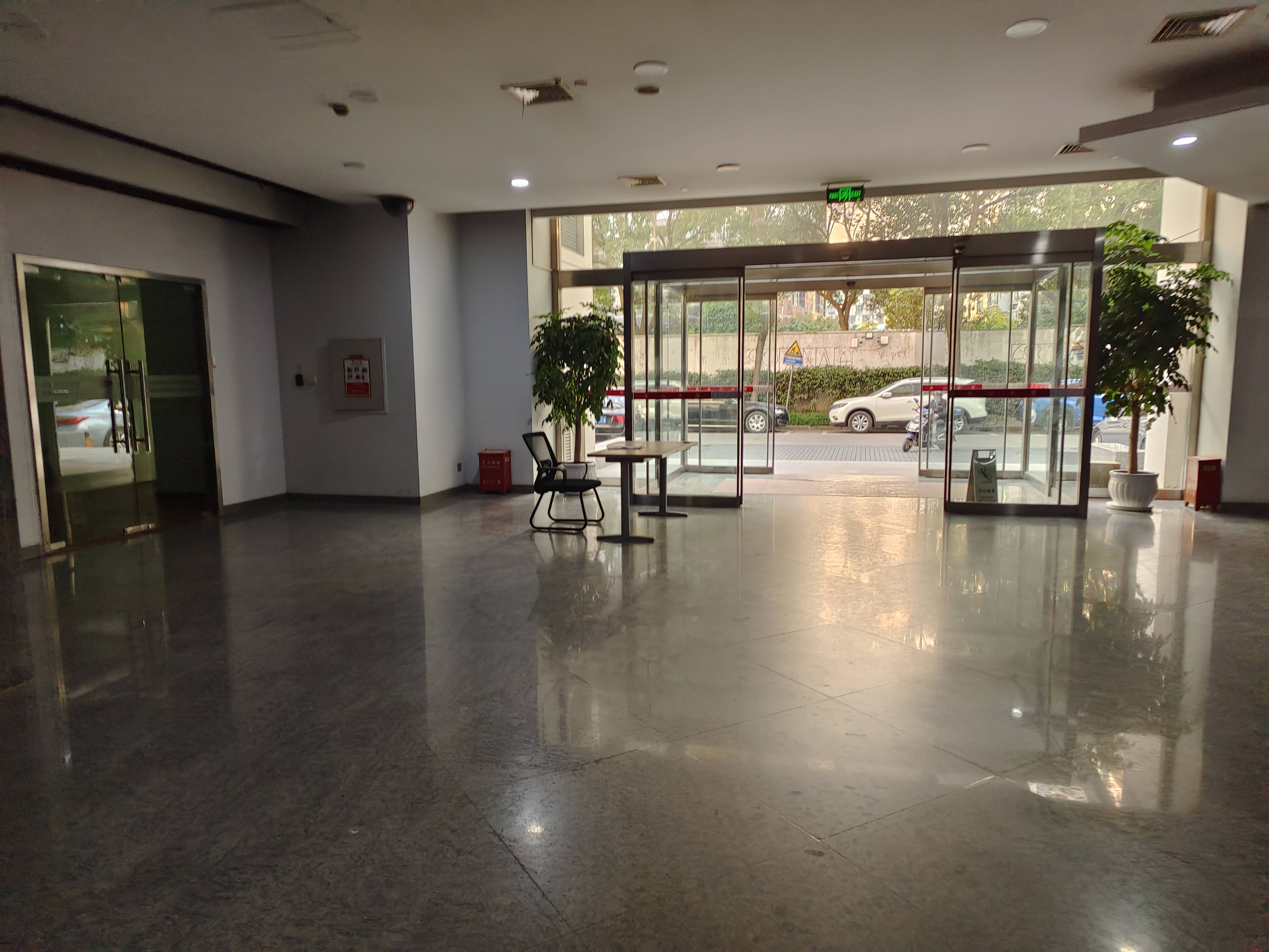 虹桥天山大厦146平米写字楼出租