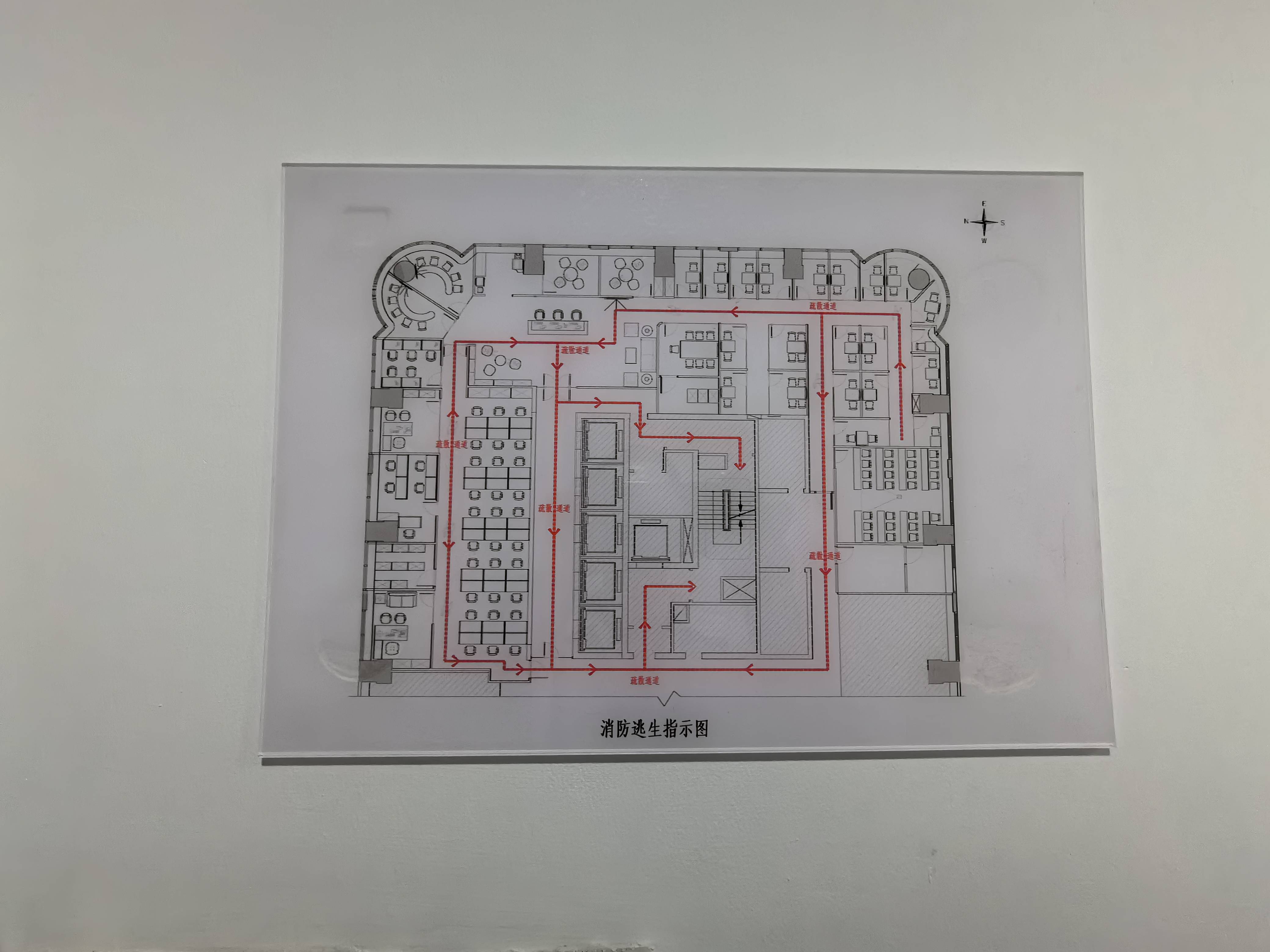 南京西路东方海外大厦116平米写字楼出租