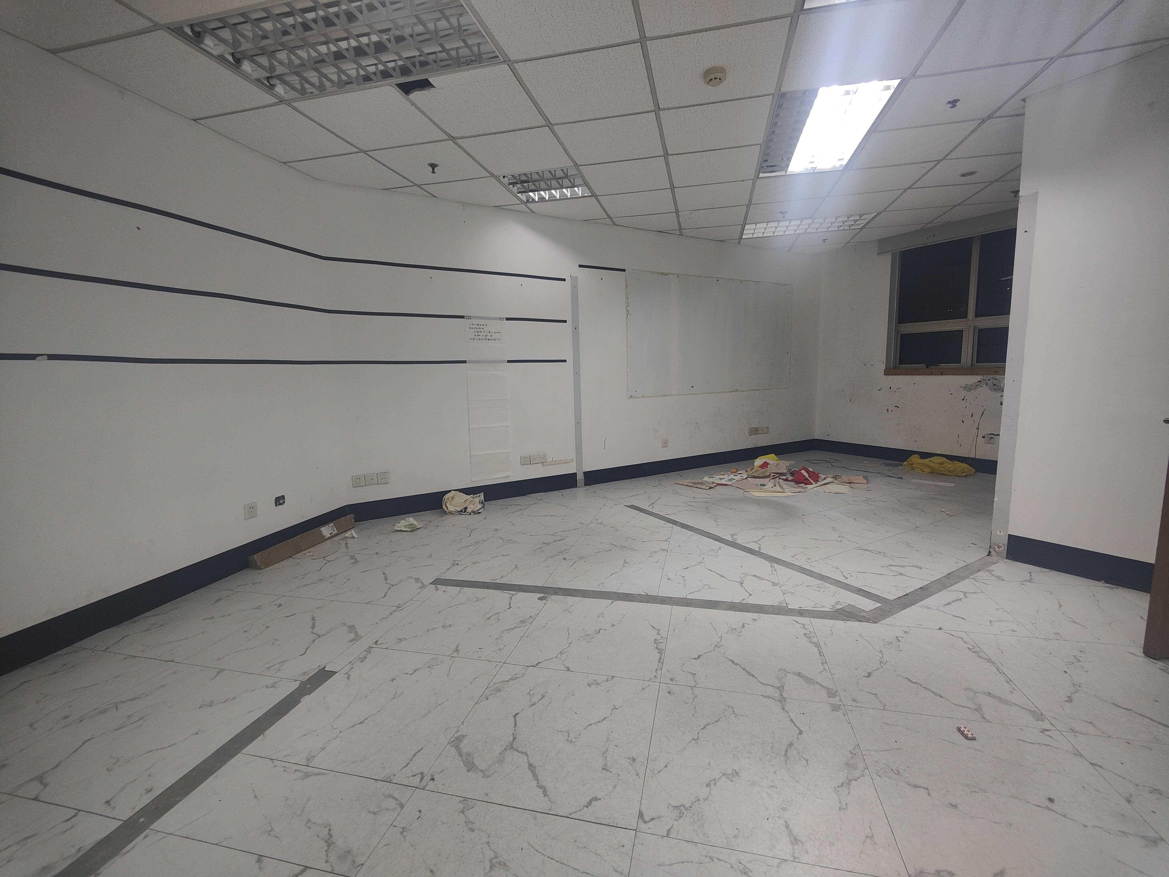 打浦桥致远大厦57平米写字楼出租