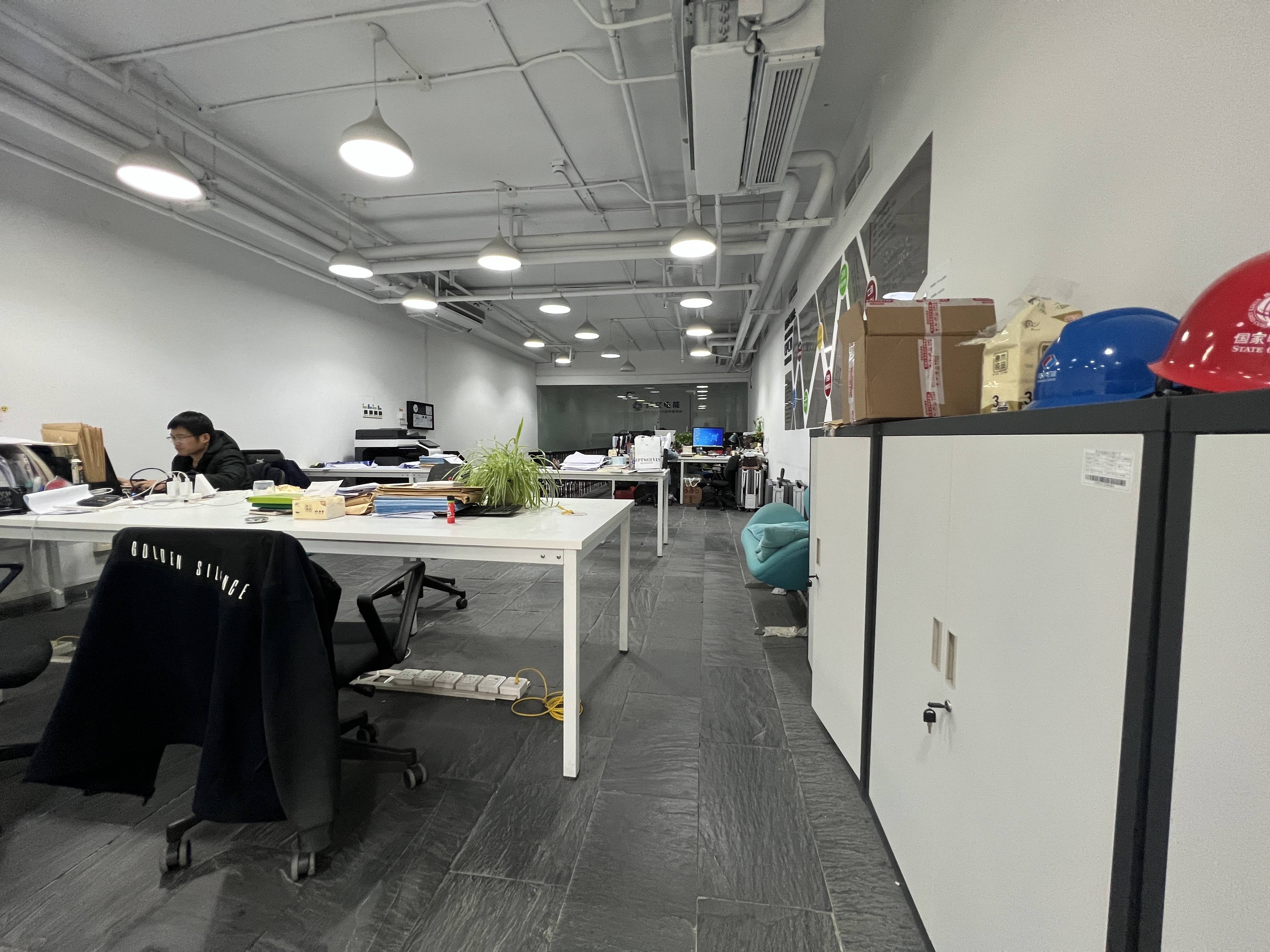 打浦桥建国大厦（公馆）111平米写字楼出租