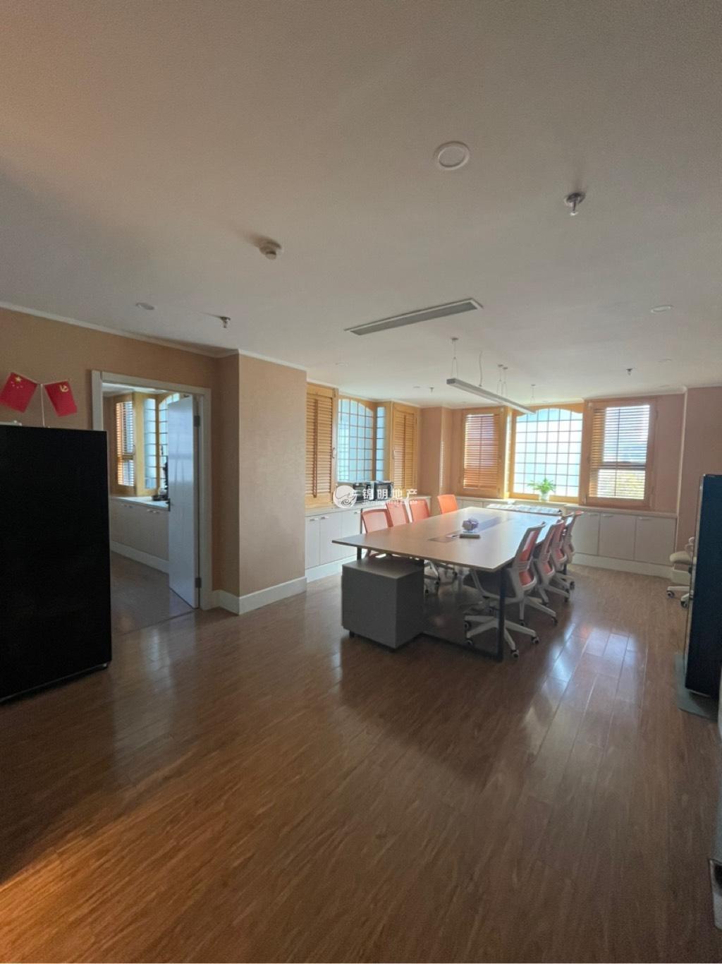 虹桥现代广场94平米写字楼出租