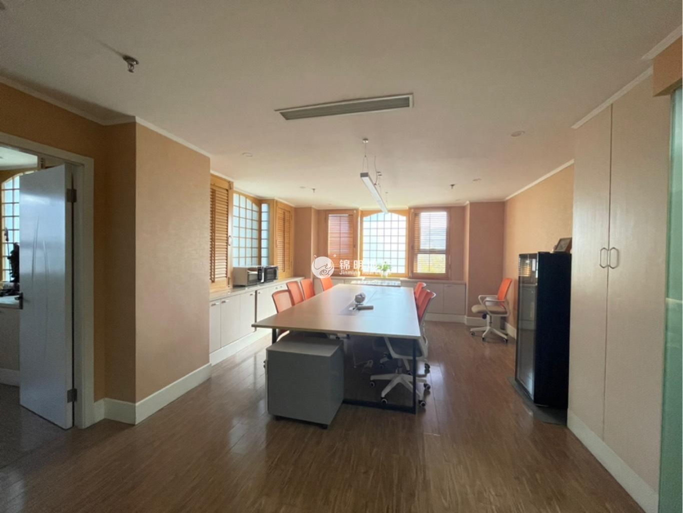 虹桥现代广场94平米写字楼出租