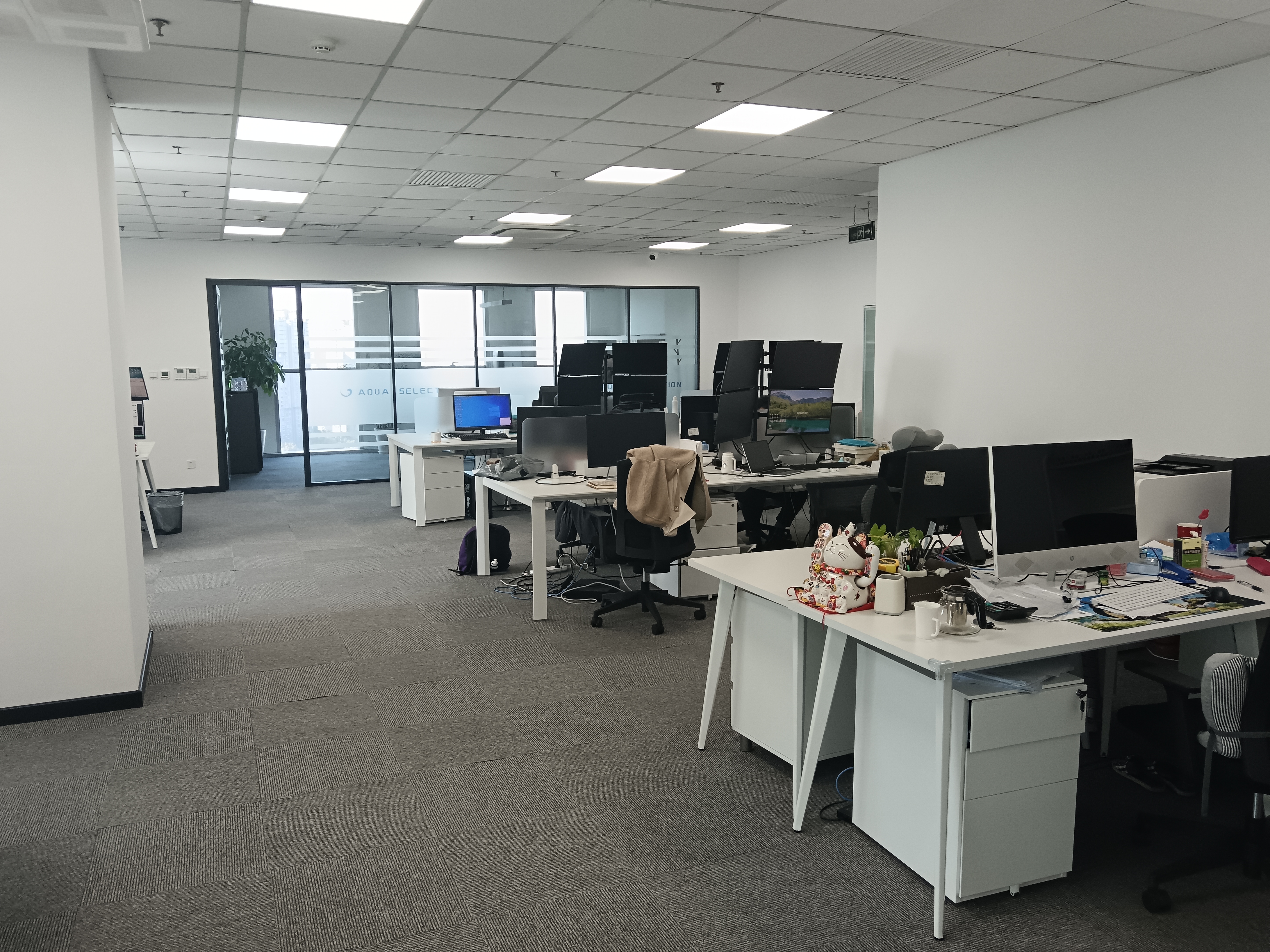 中山公园绿地商务大厦131平米写字楼出租