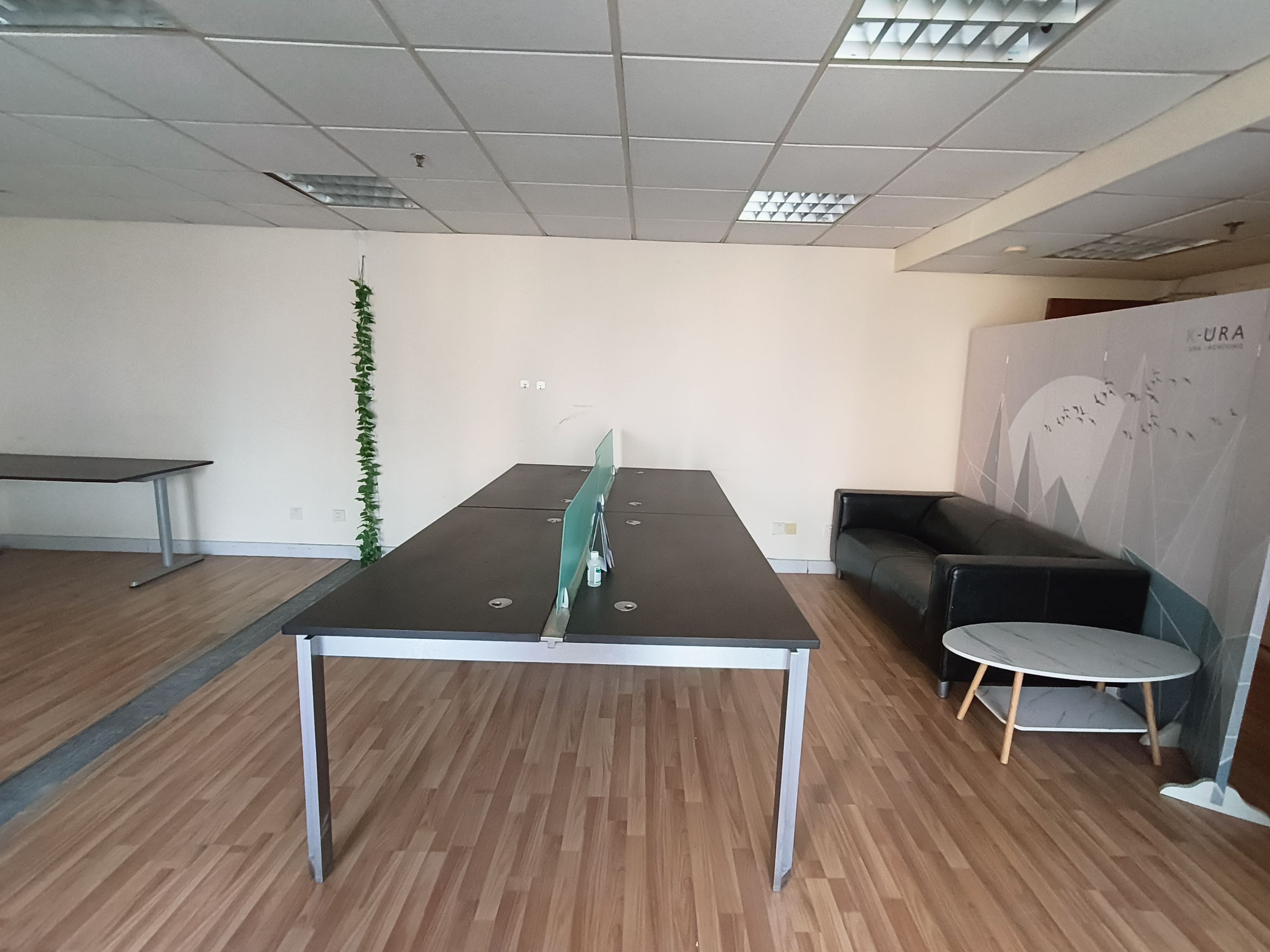 淮海中路淮海中华大厦78平米写字楼出租