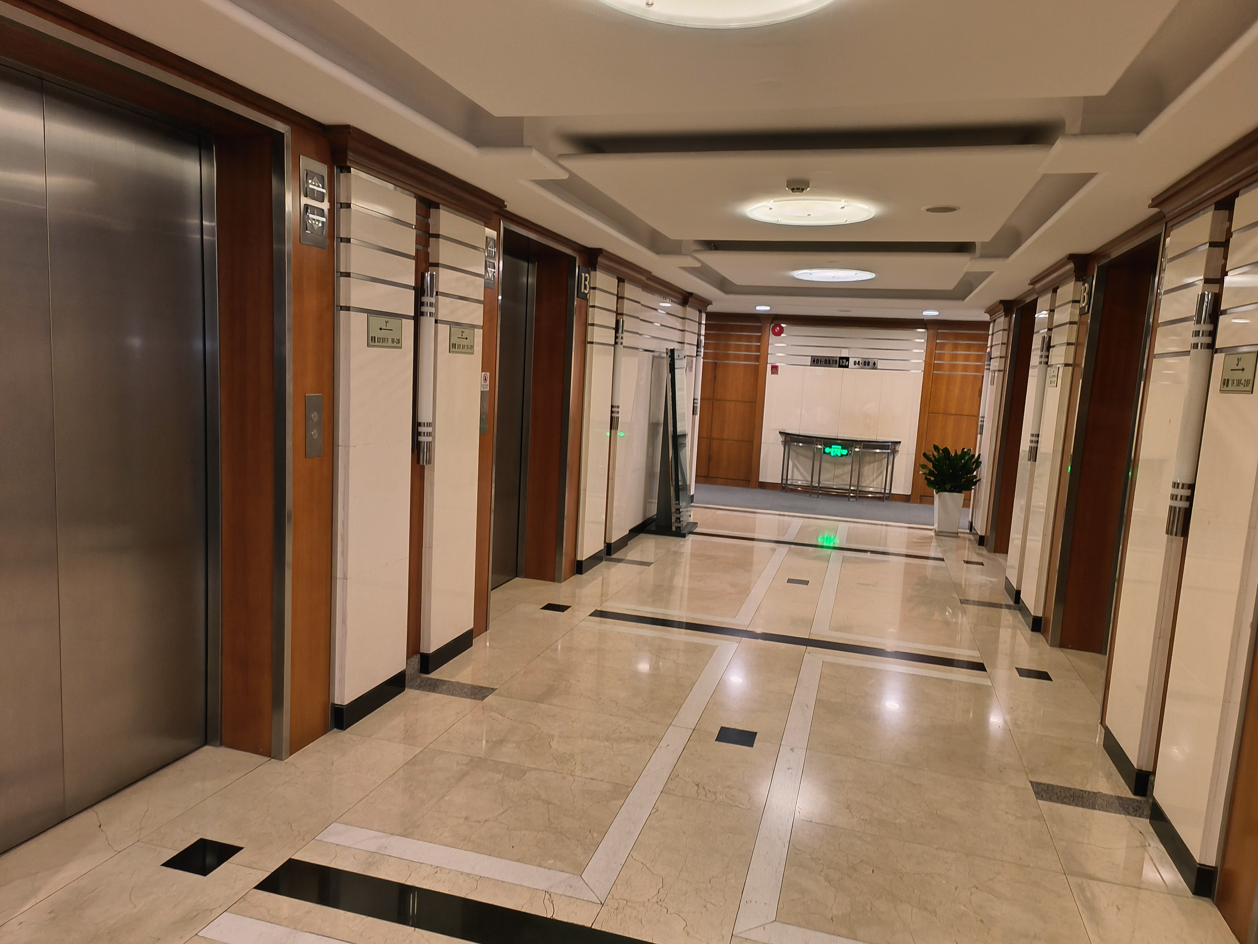 淮海中路淮海中华大厦78平米写字楼出租