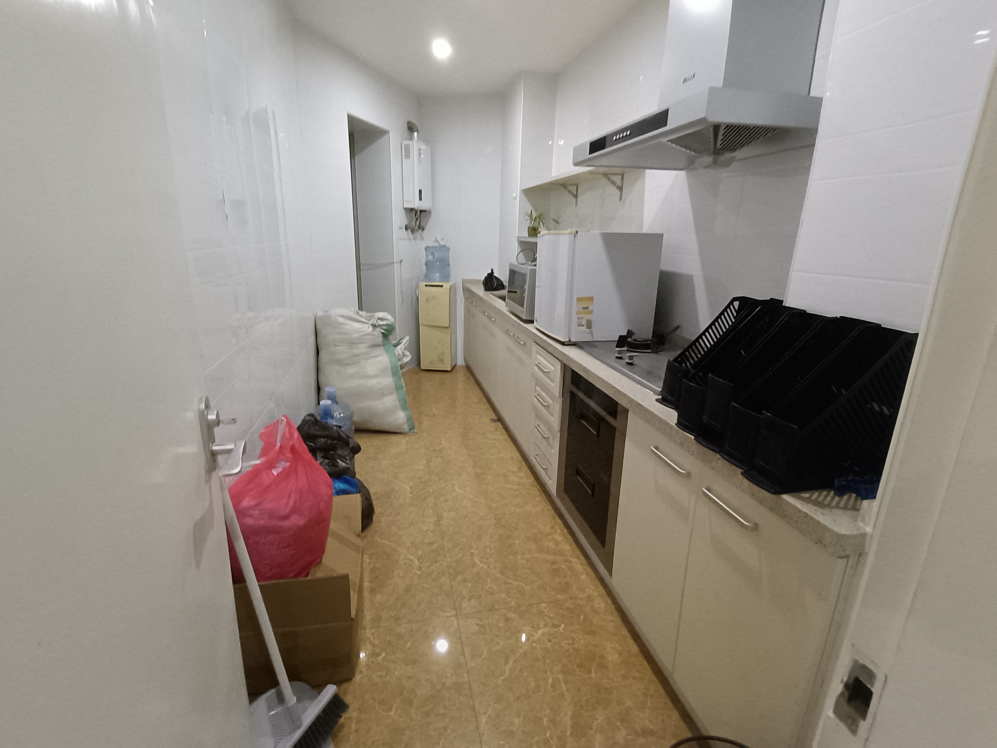 南京西路申银发展大厦145平米写字楼出租