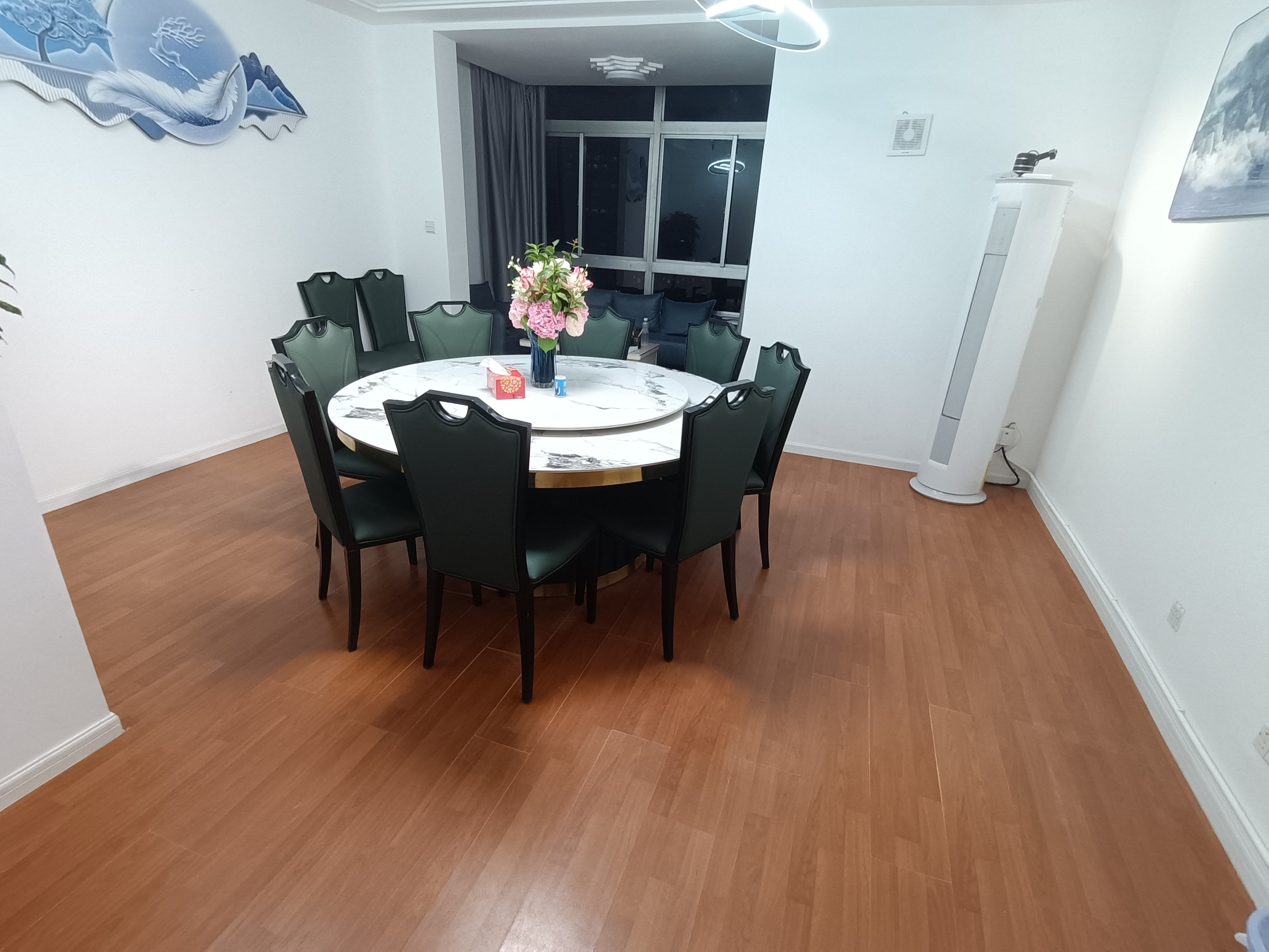 南京西路申银发展大厦153平米写字楼出租