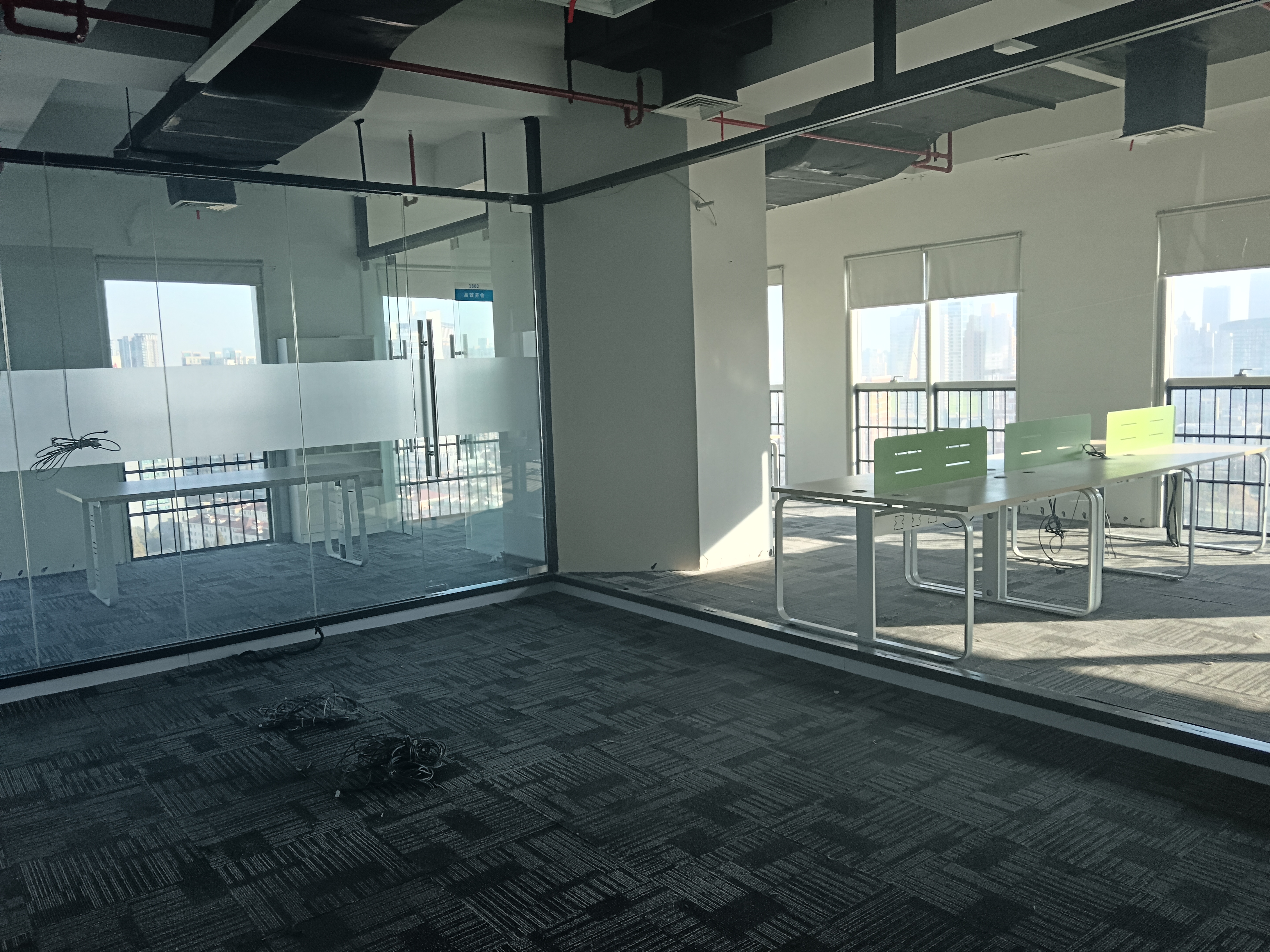 中山公园绿地商务大厦128平米写字楼出租