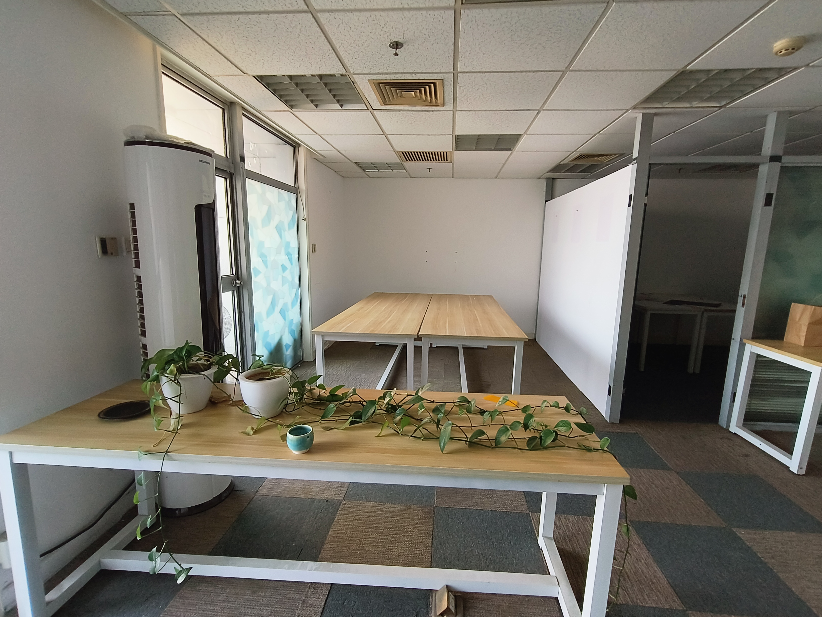 淮海中路淮海中华大厦78平米写字楼出租