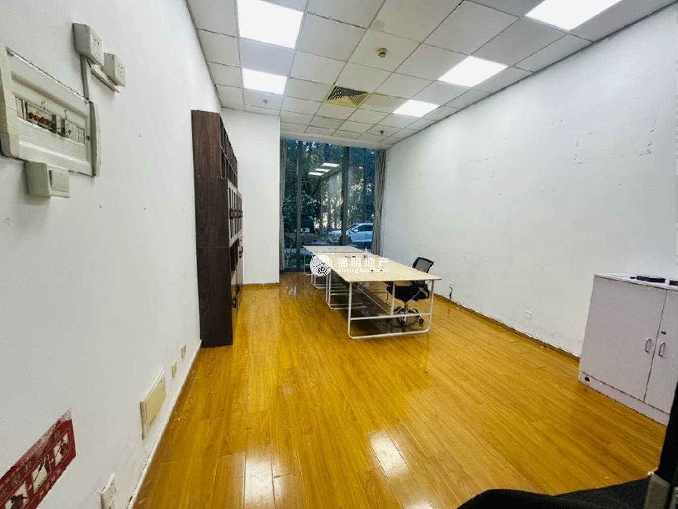 莘庄绿地蓝海37平米写字楼出租