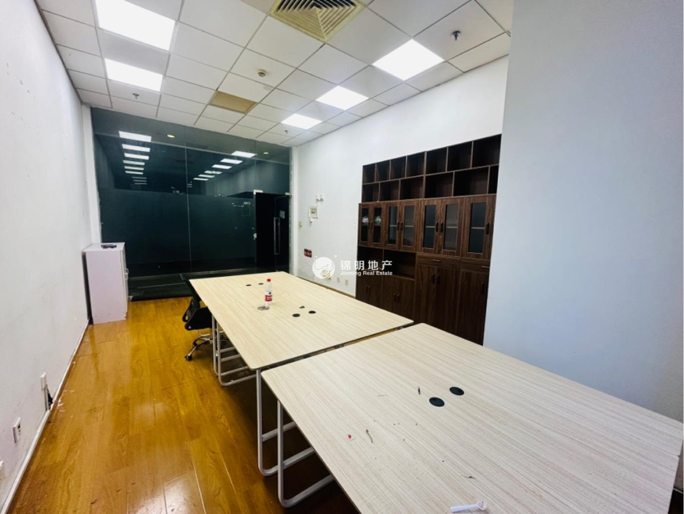 莘庄绿地蓝海37平米写字楼出租
