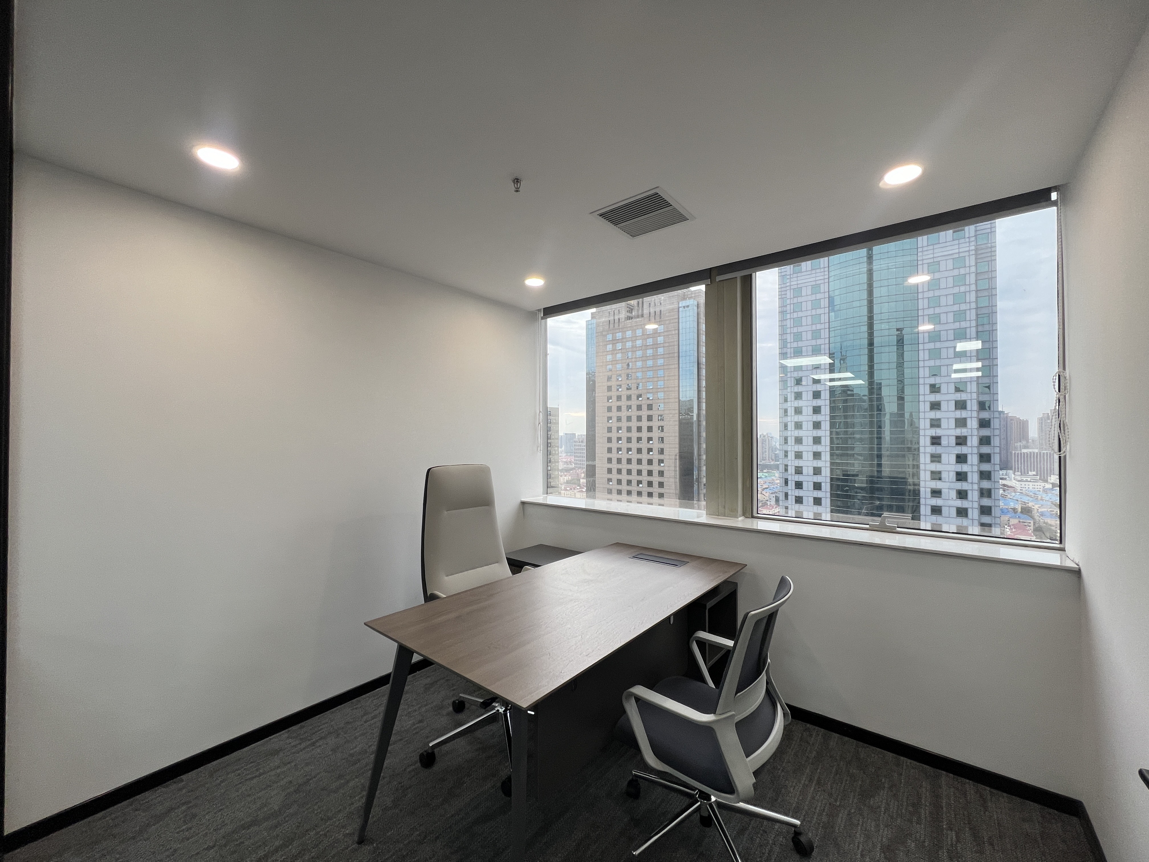 潍坊东方国际科技大厦102平米写字楼出租