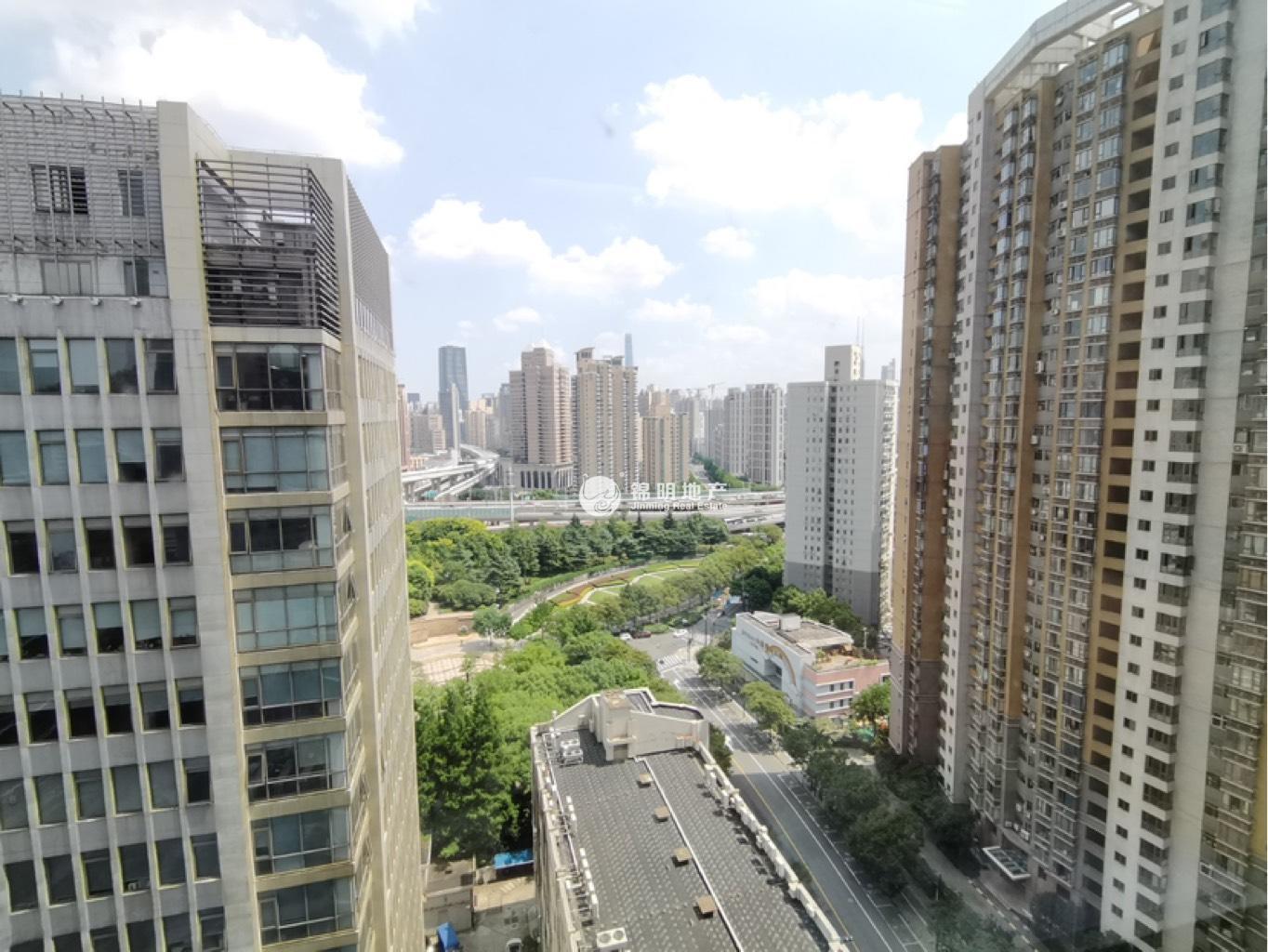 不夜城企业中心第二座168平米写字楼出租