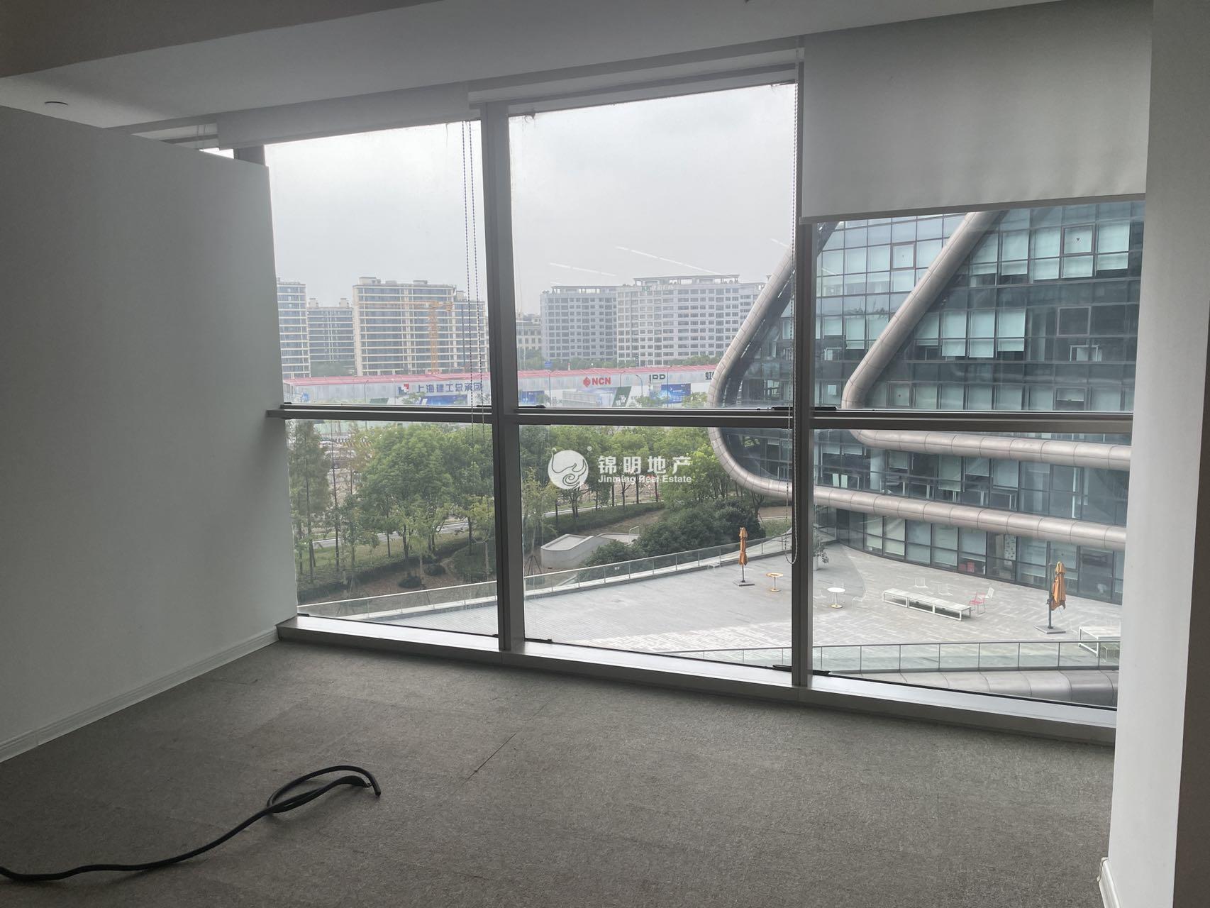 虹桥SKYBRIDGE HQ 天会396平米写字楼出租