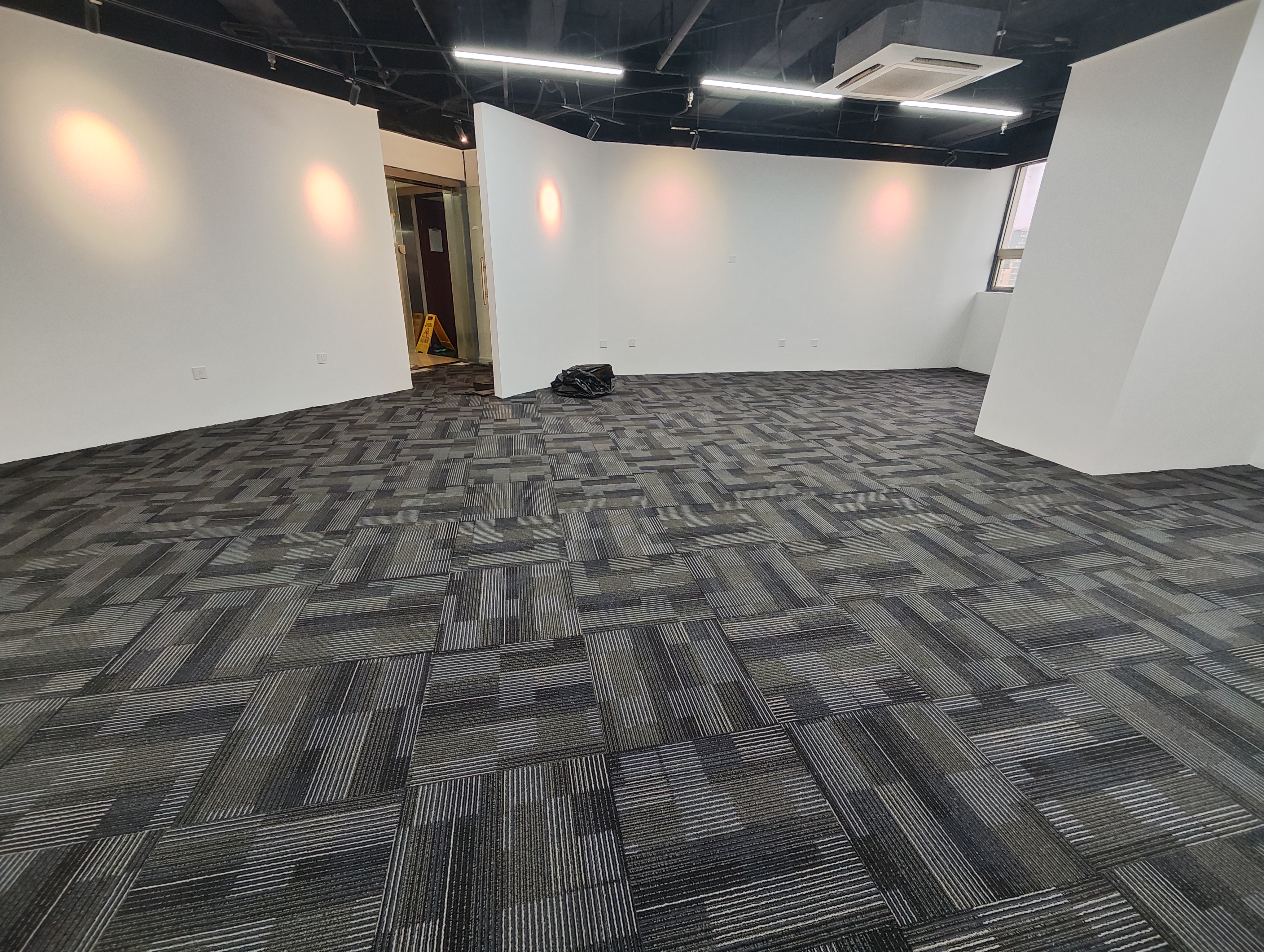 打浦桥致远大厦101平米写字楼出租