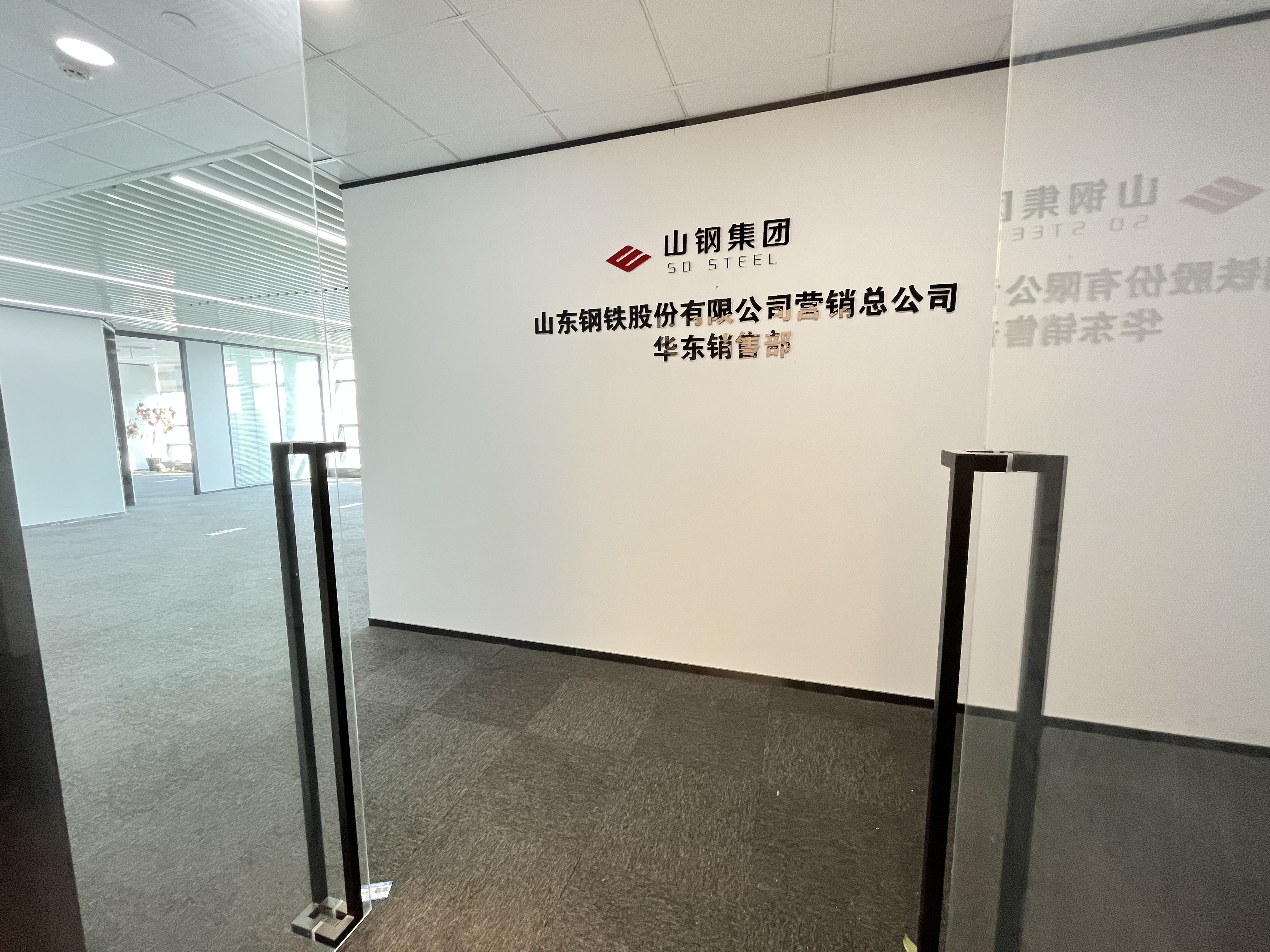 大宁大宁中心广场270平米写字楼出租