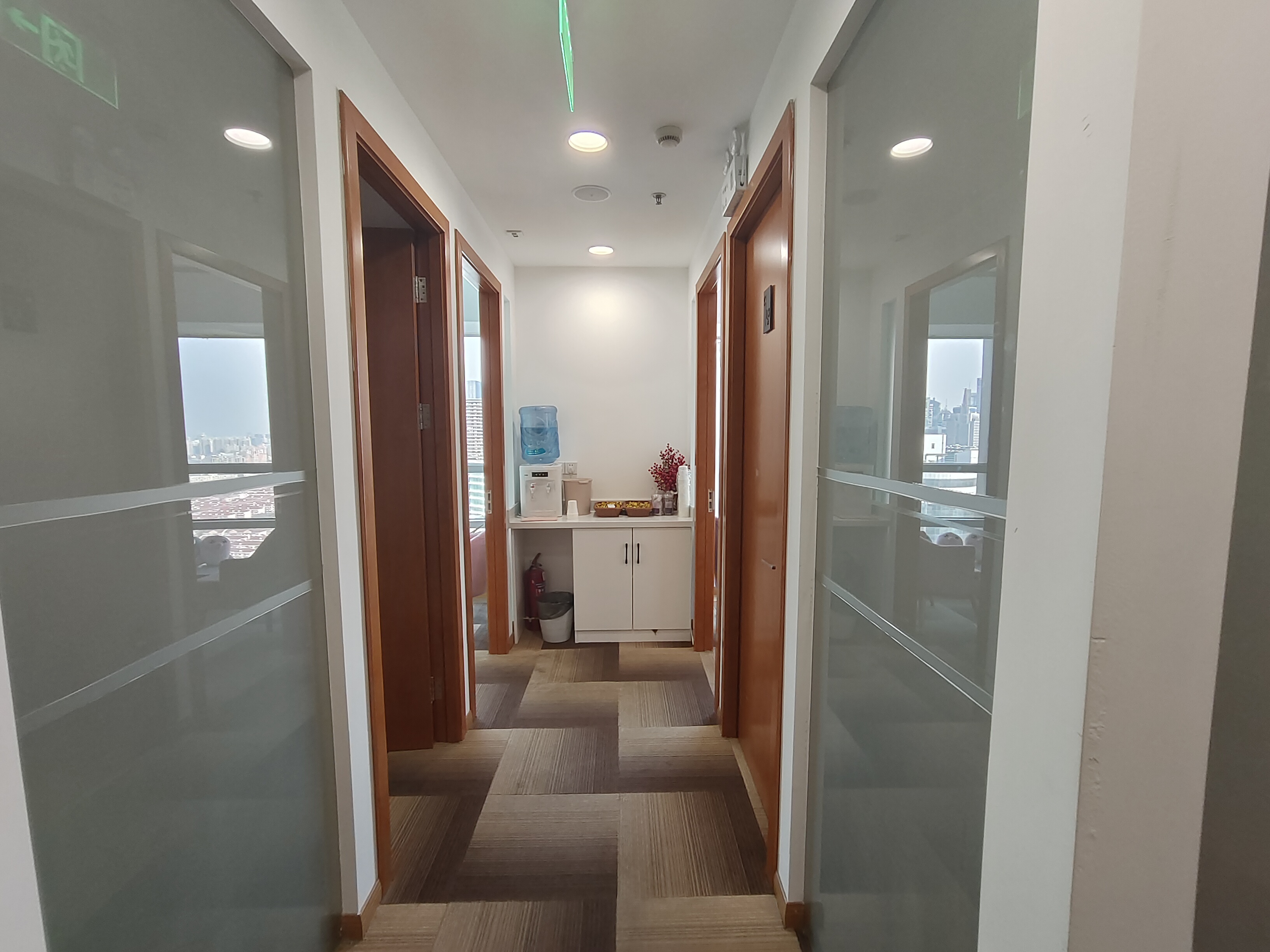 陆家嘴生命人寿大厦150平米写字楼出租