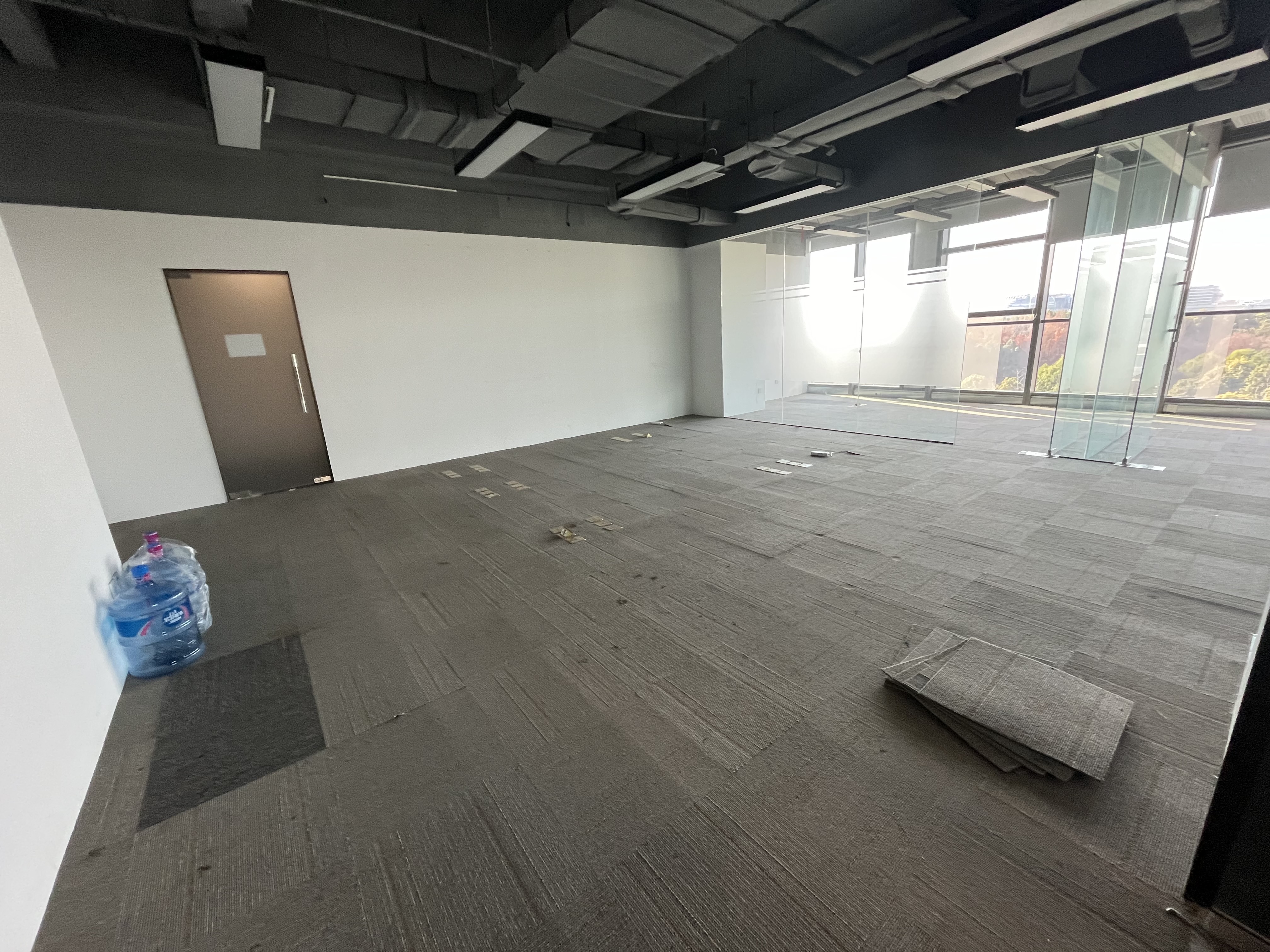 金虹桥龙湖虹桥天街130平米写字楼出租