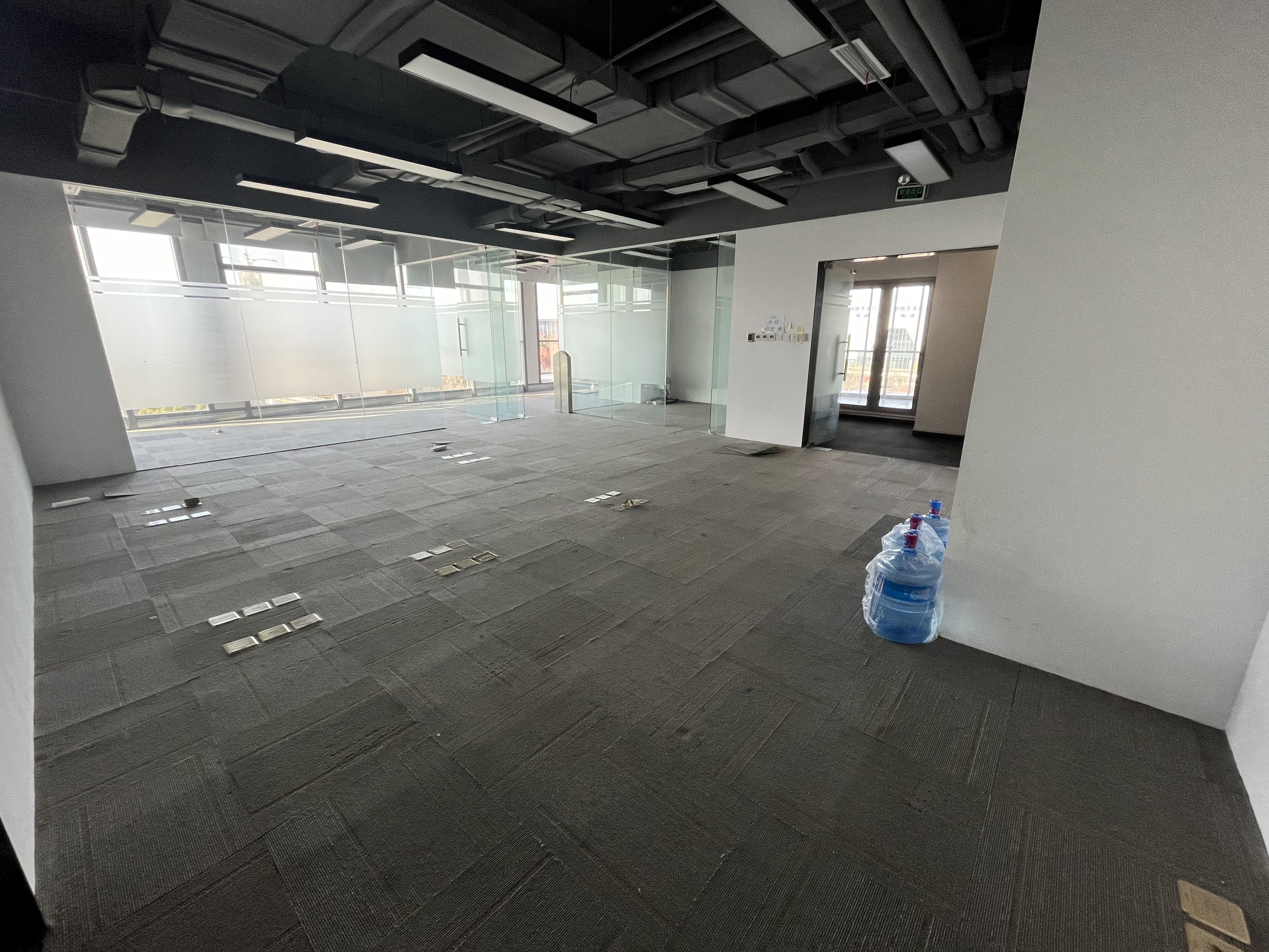 金虹桥龙湖虹桥天街130平米写字楼出租