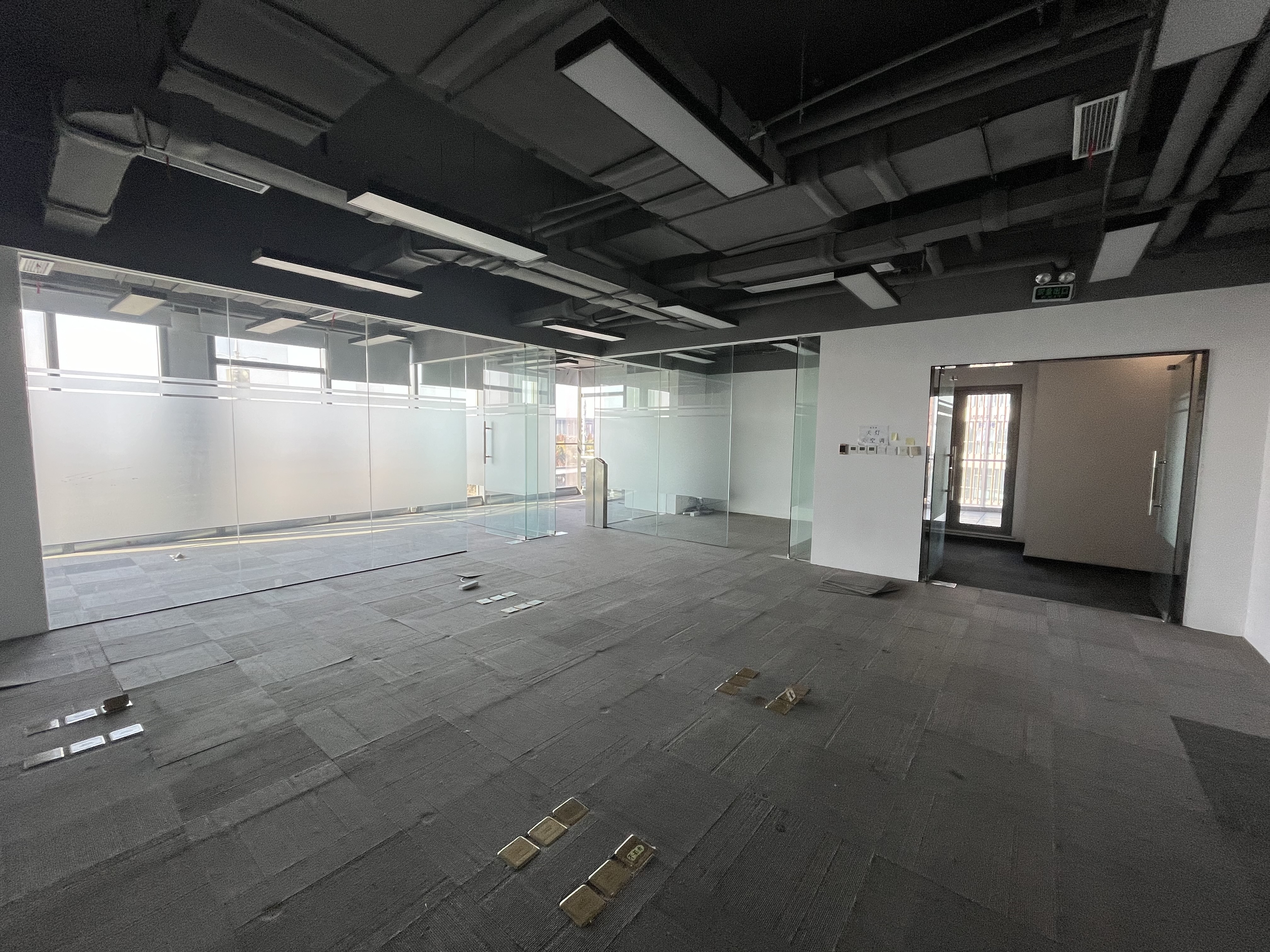 金虹桥龙湖虹桥天街130平米写字楼出租